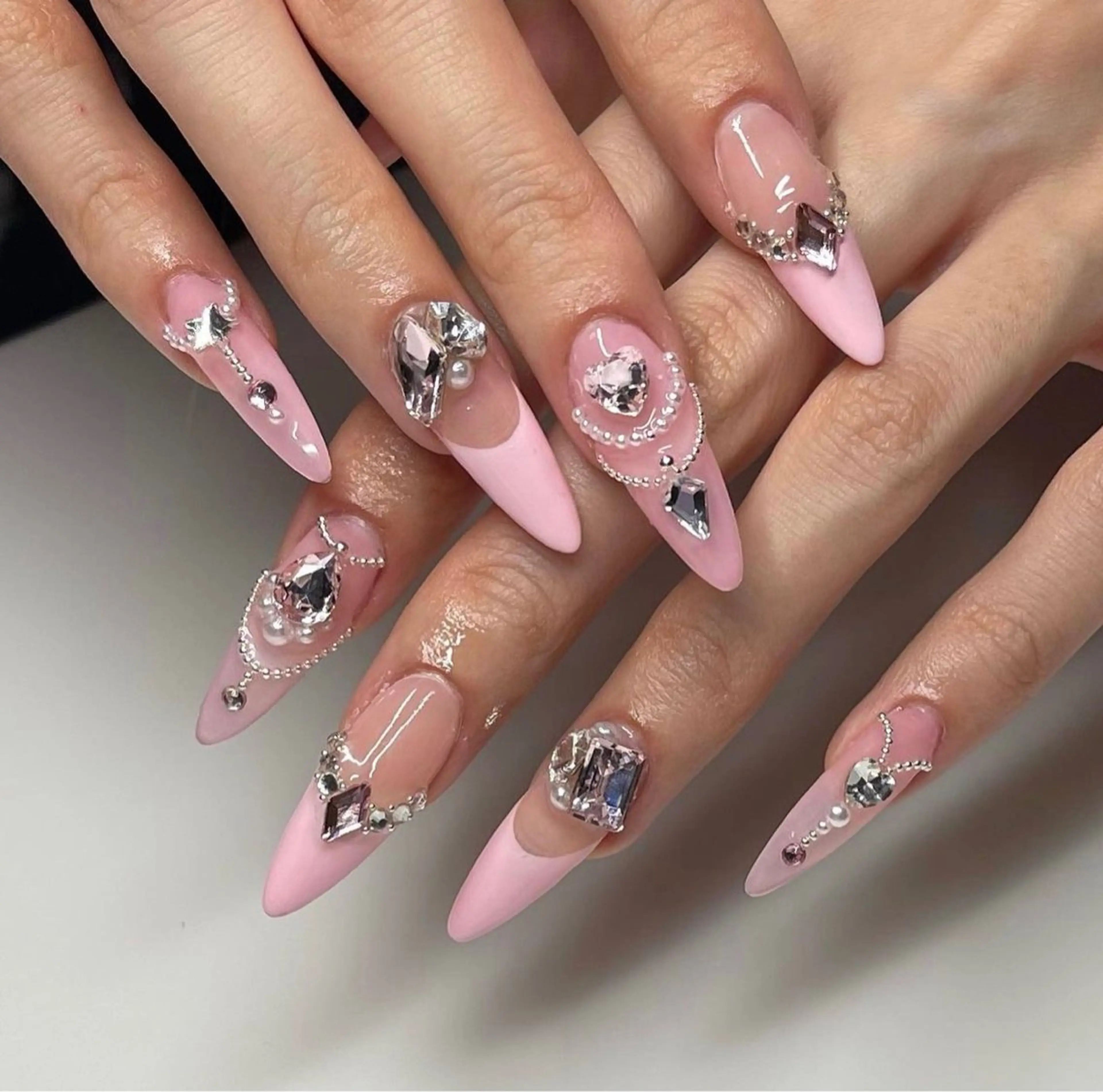 ロング nina beautyのネイルデザイン