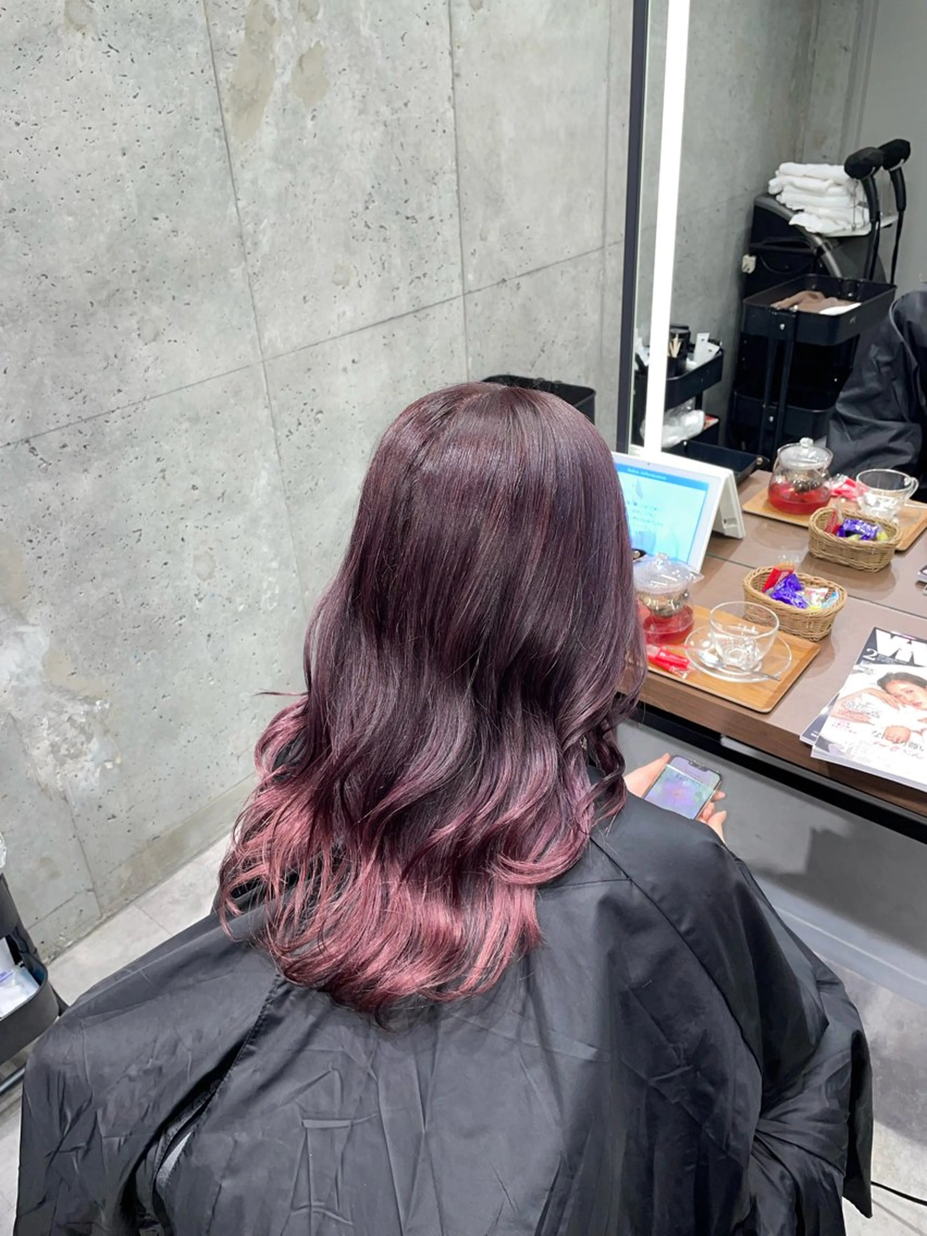 ロング カラー ブリーチ ヘアカラー トリートメント 暖色/ハイトーン/ カラー/HBLのヘアスタイル