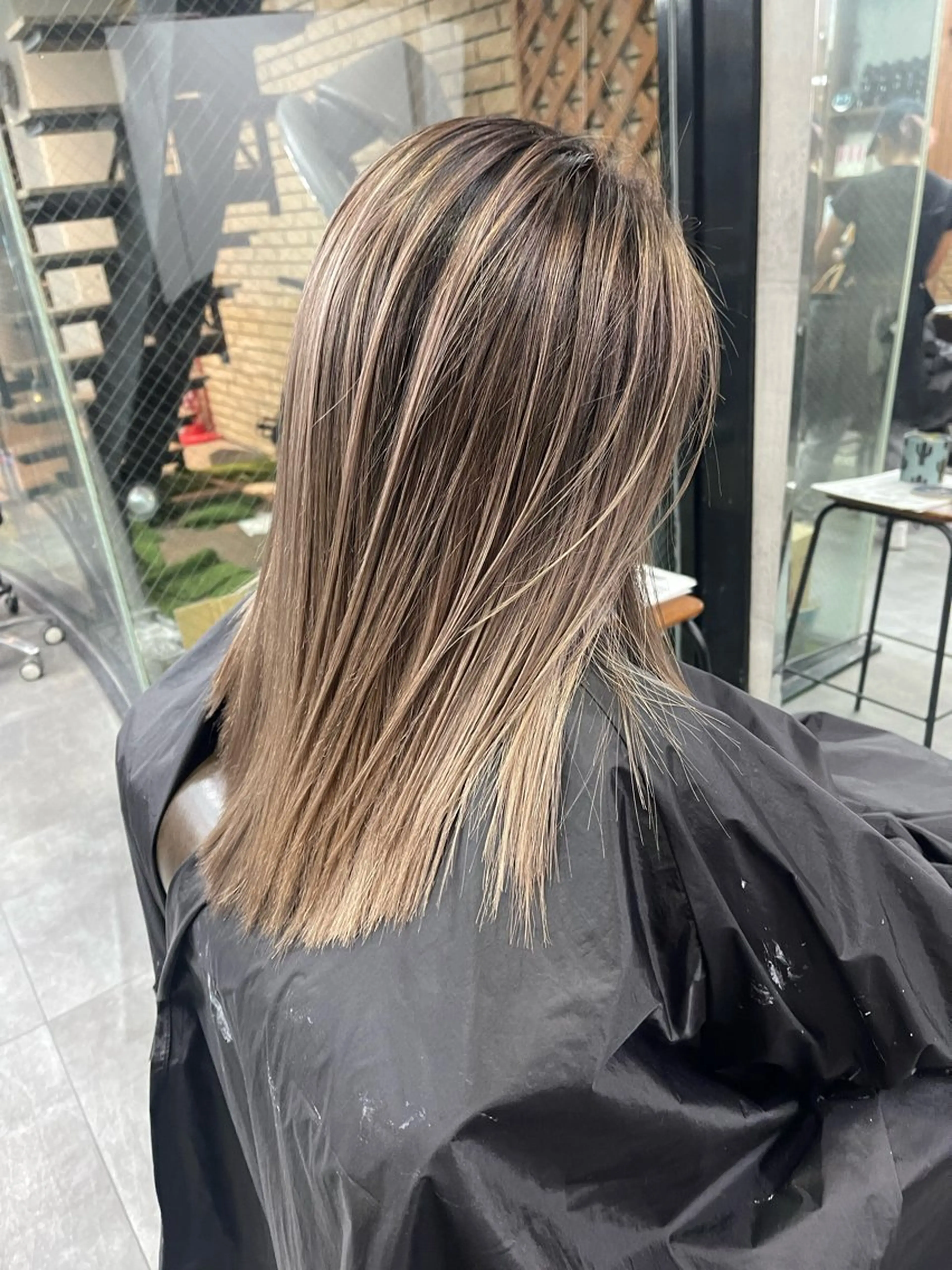 セミロング ヘアカラー LAFF ゆめのヘアスタイル