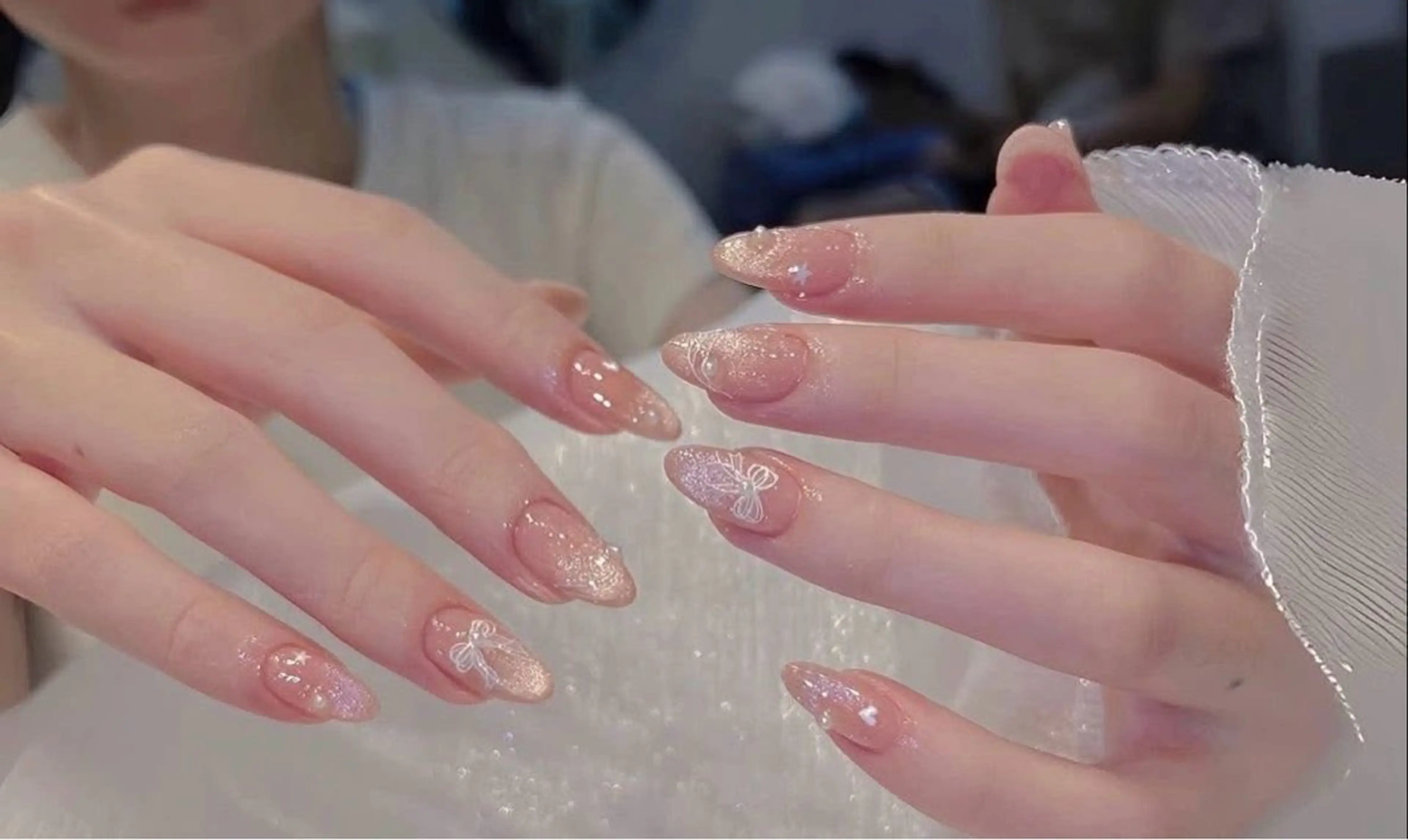 ネイル ハンドネイル T. Leeのネイルデザイン