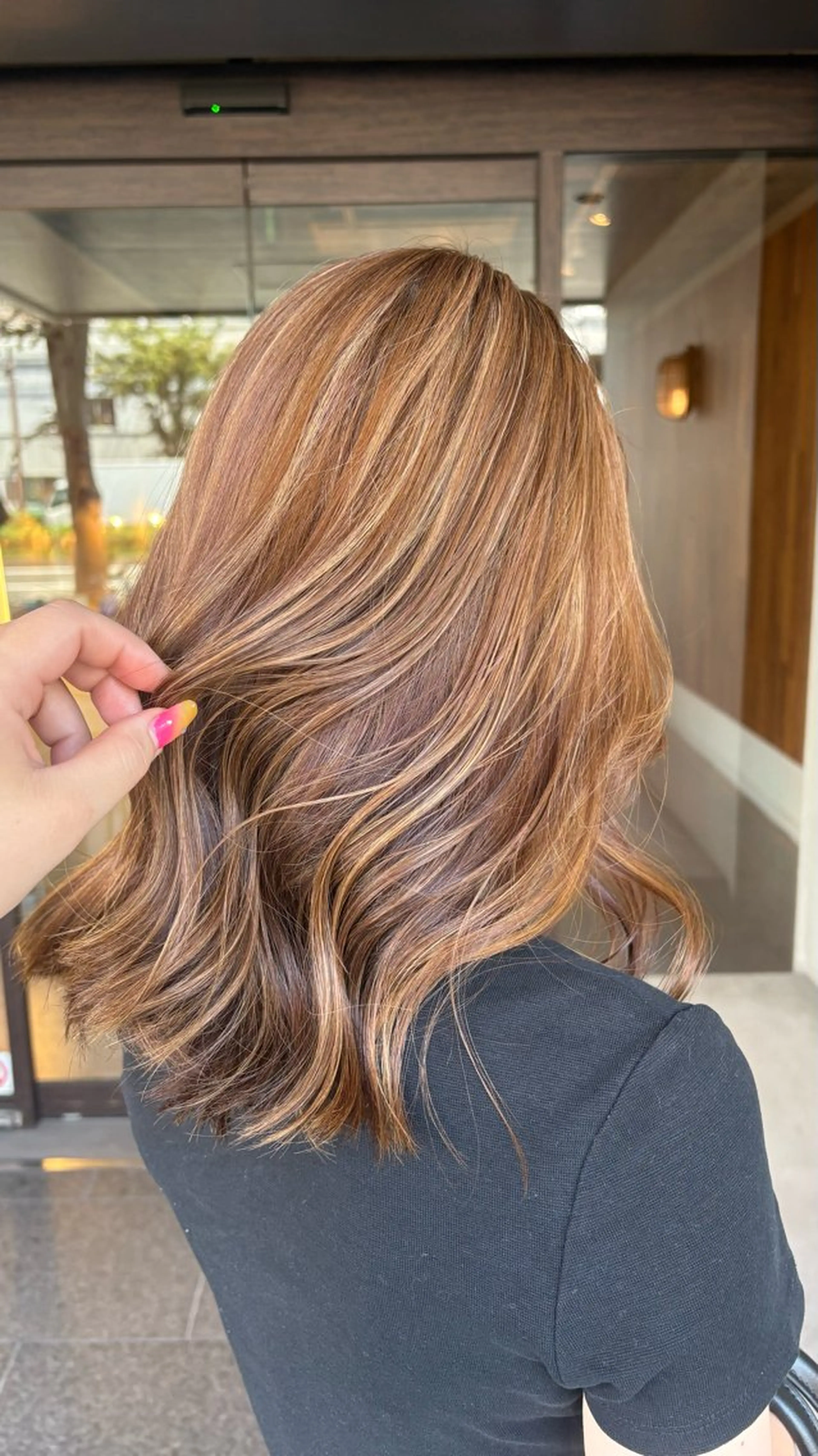 ミディアム カラー ハイライトカラー ハイライト カット ヘアカラー トリートメント 🎀韓国レイヤー/透 明感カラー/airiのヘアスタイル