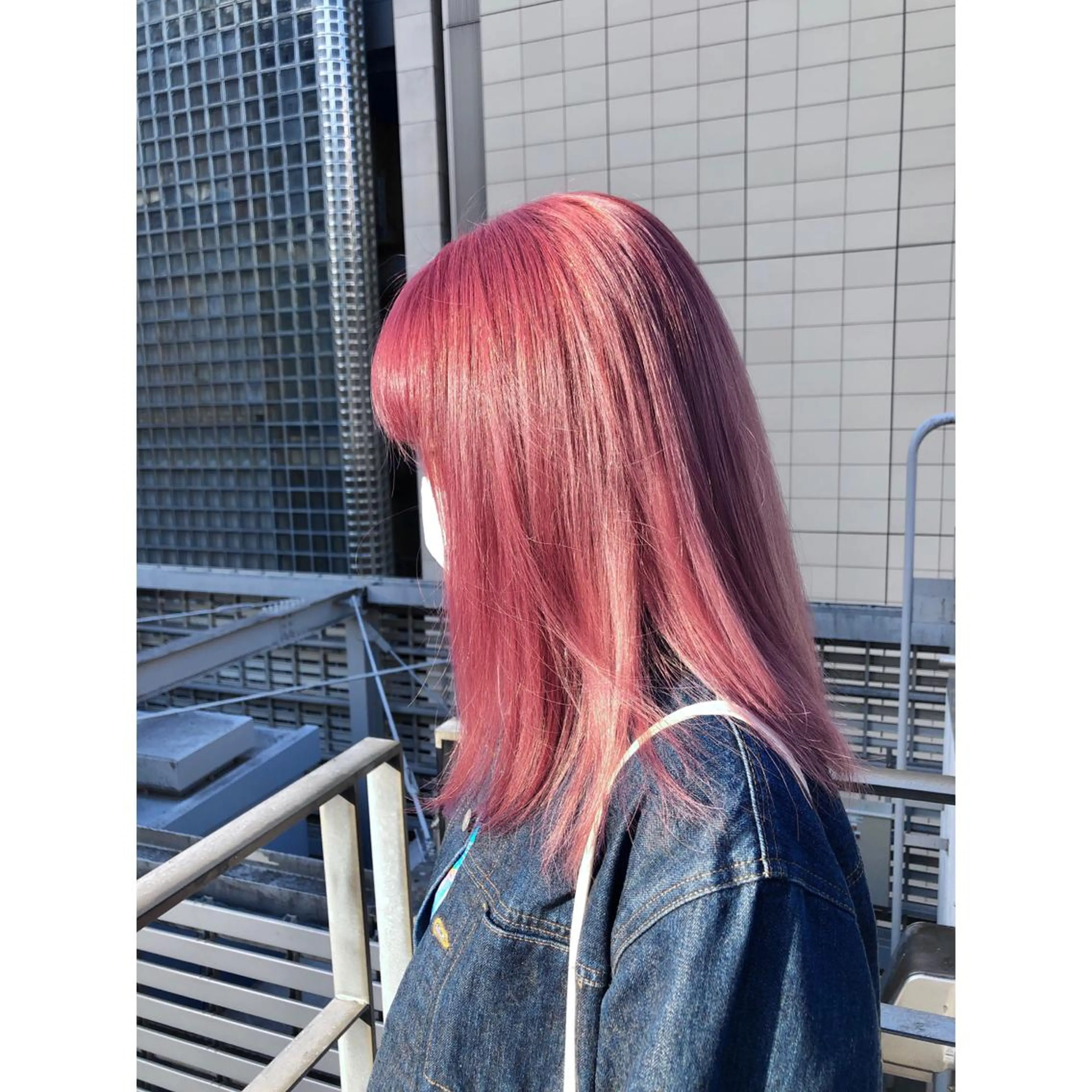 ミディアム カラー ブリーチ ハイトーンカラー ピンクカラー 推しカラー✨ オタク美容師ユウカのヘアスタイル