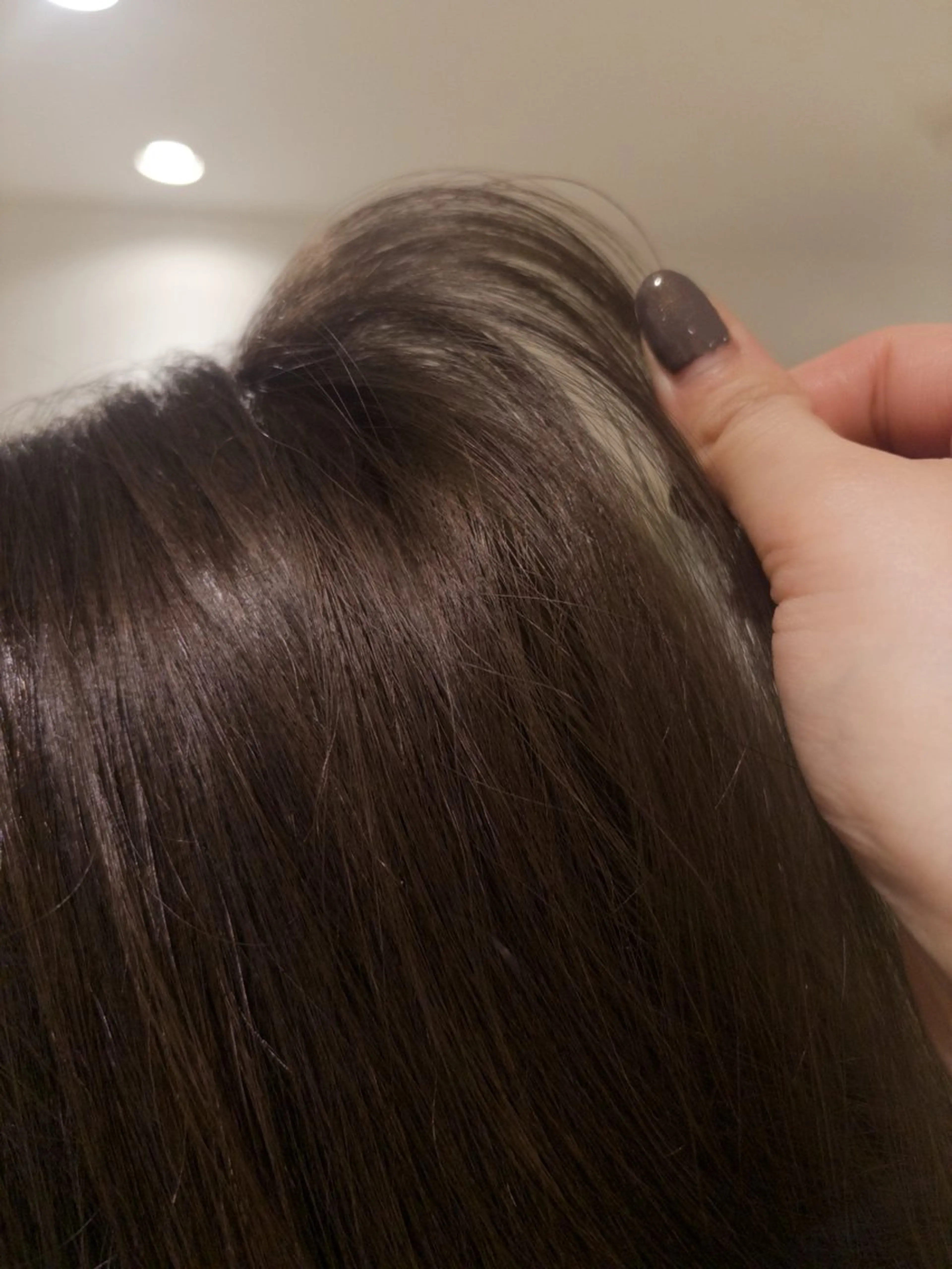 ミディアム ヘアカラー BROOK.ブルック所属・奥野 涼香のヘアスタイル