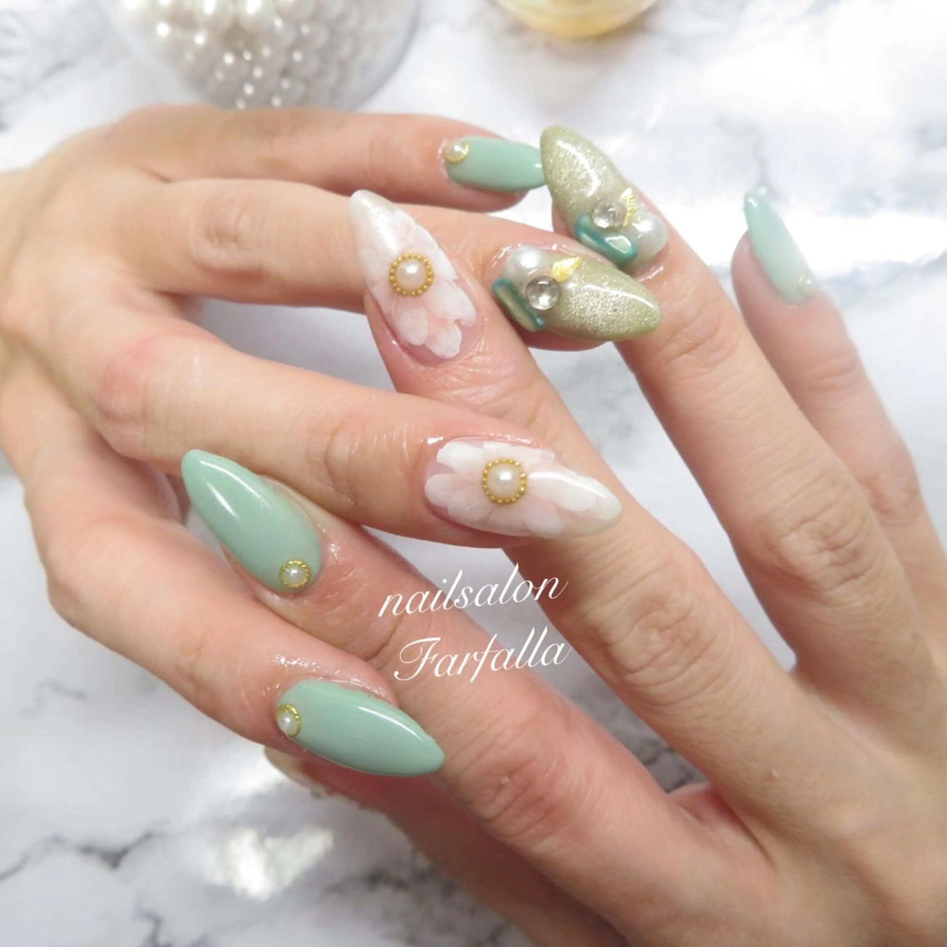 ネイル Farfalla Kieのネイルデザイン