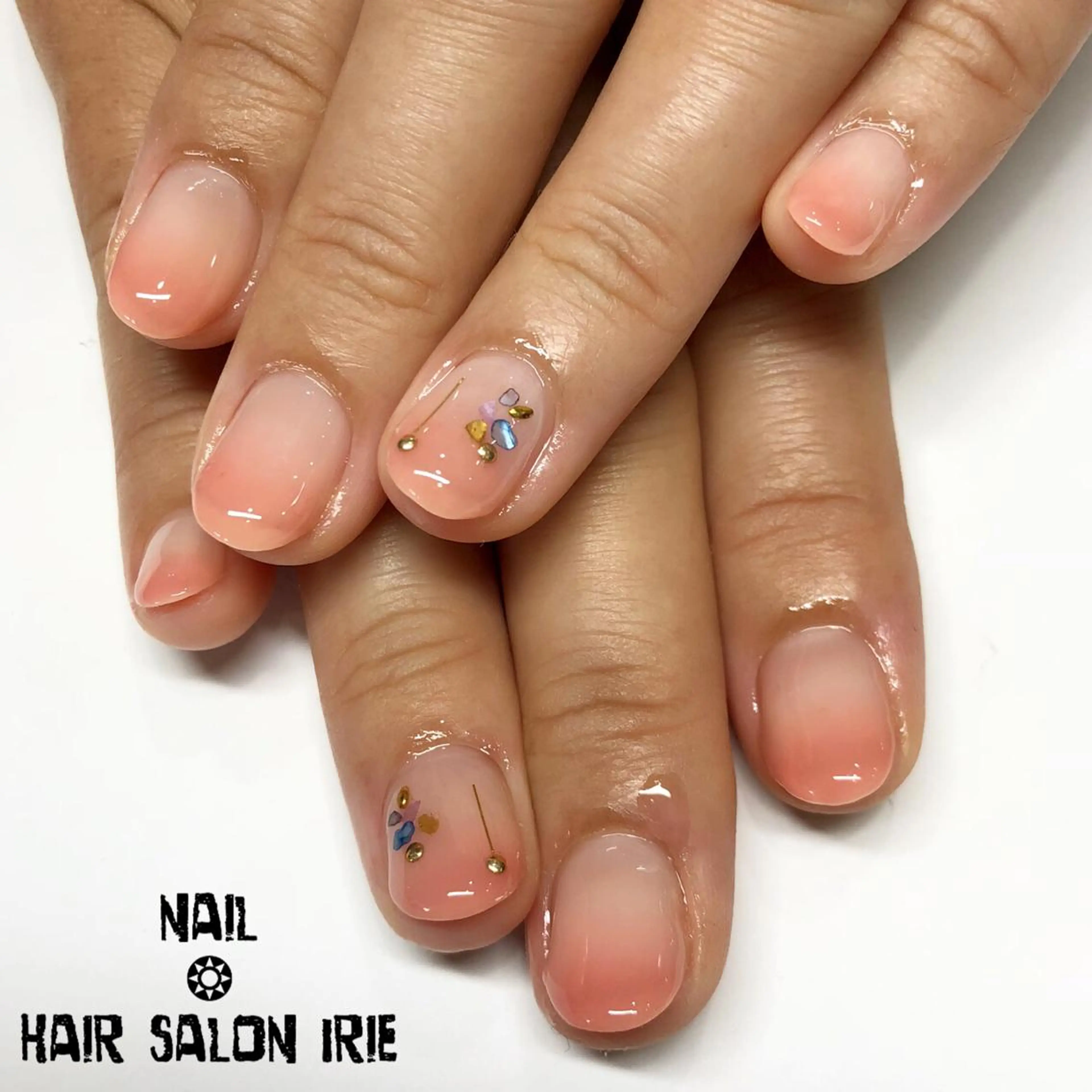 ネイル アートネイル Hair salon Irie所属・與儀 知佳のネイルデザイン