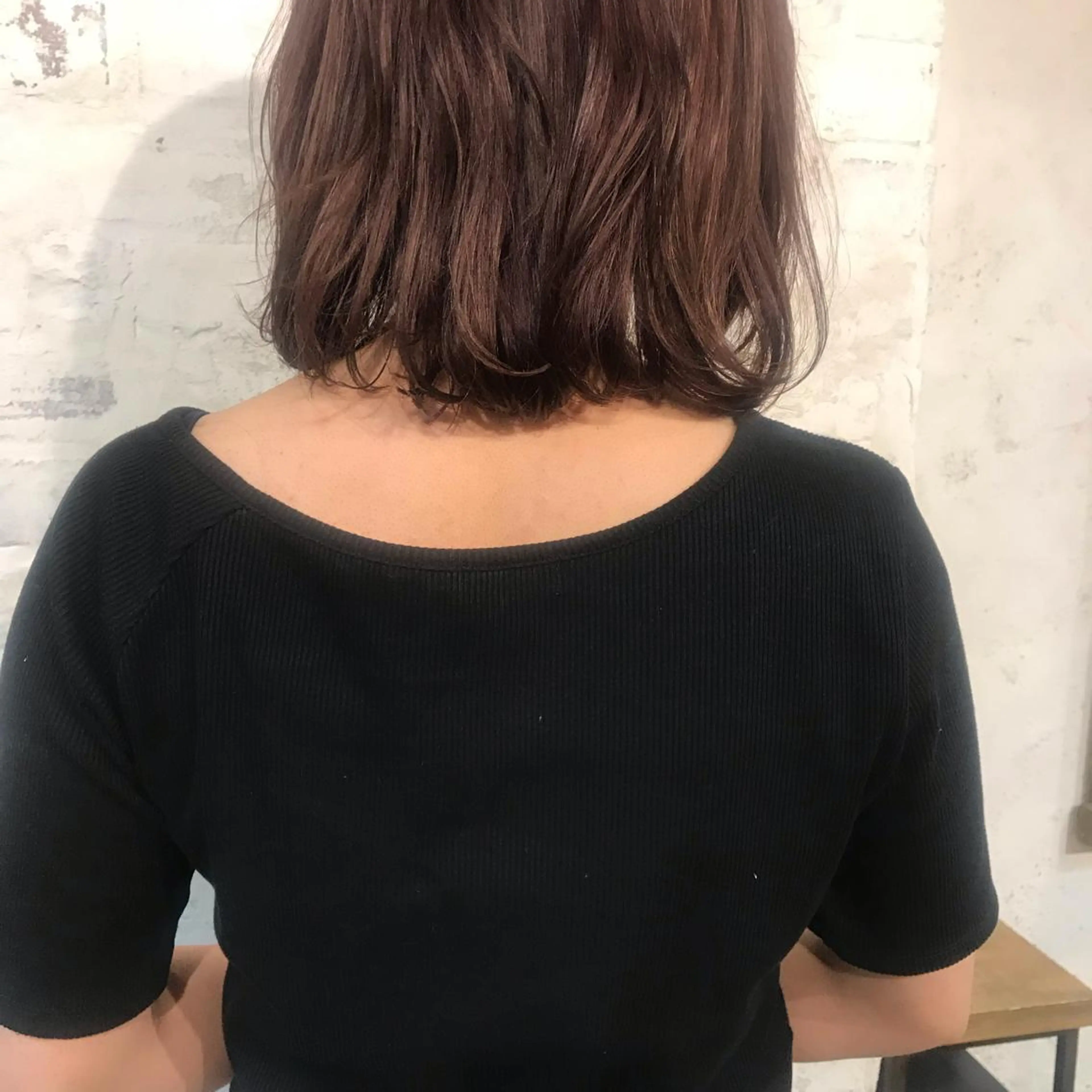 ミディアム 泊 紗羅のヘアスタイル