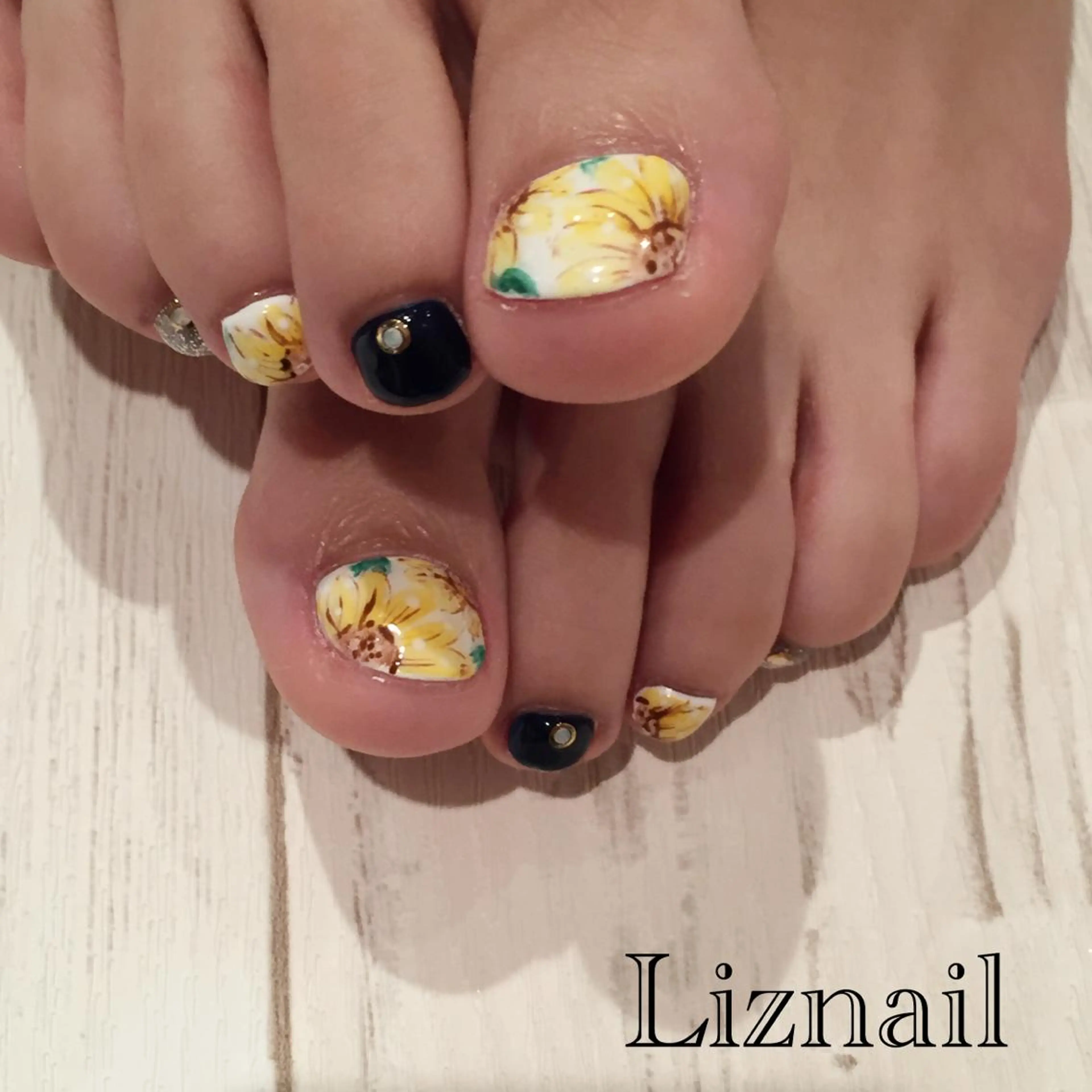 ネイル Rawr / saoriのネイルデザイン