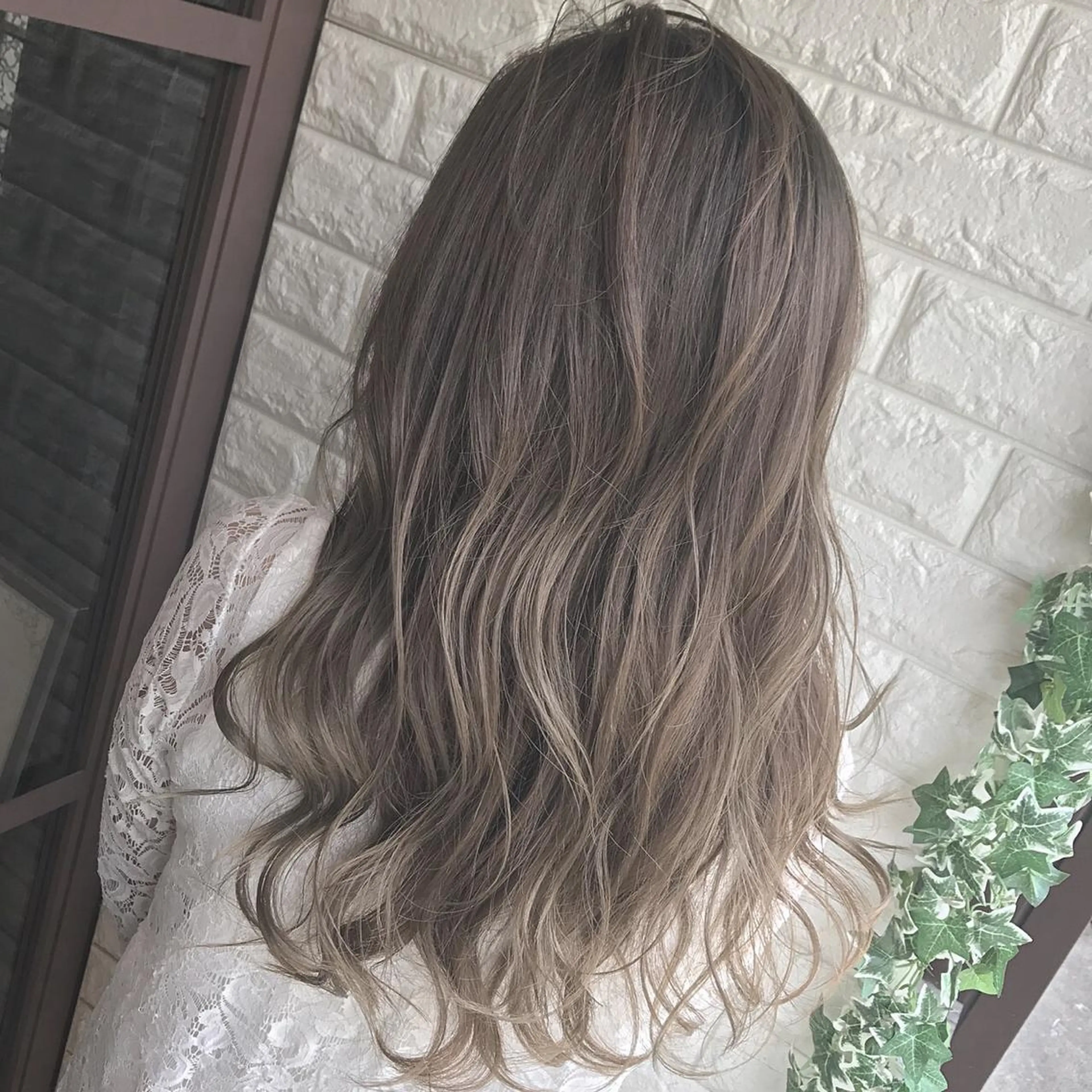 セミロング カラー 髪質改善ストレート/レイヤーカット/Lee  Horie所属・髪質改善&縮毛矯正 池本　有宏のヘアスタイル