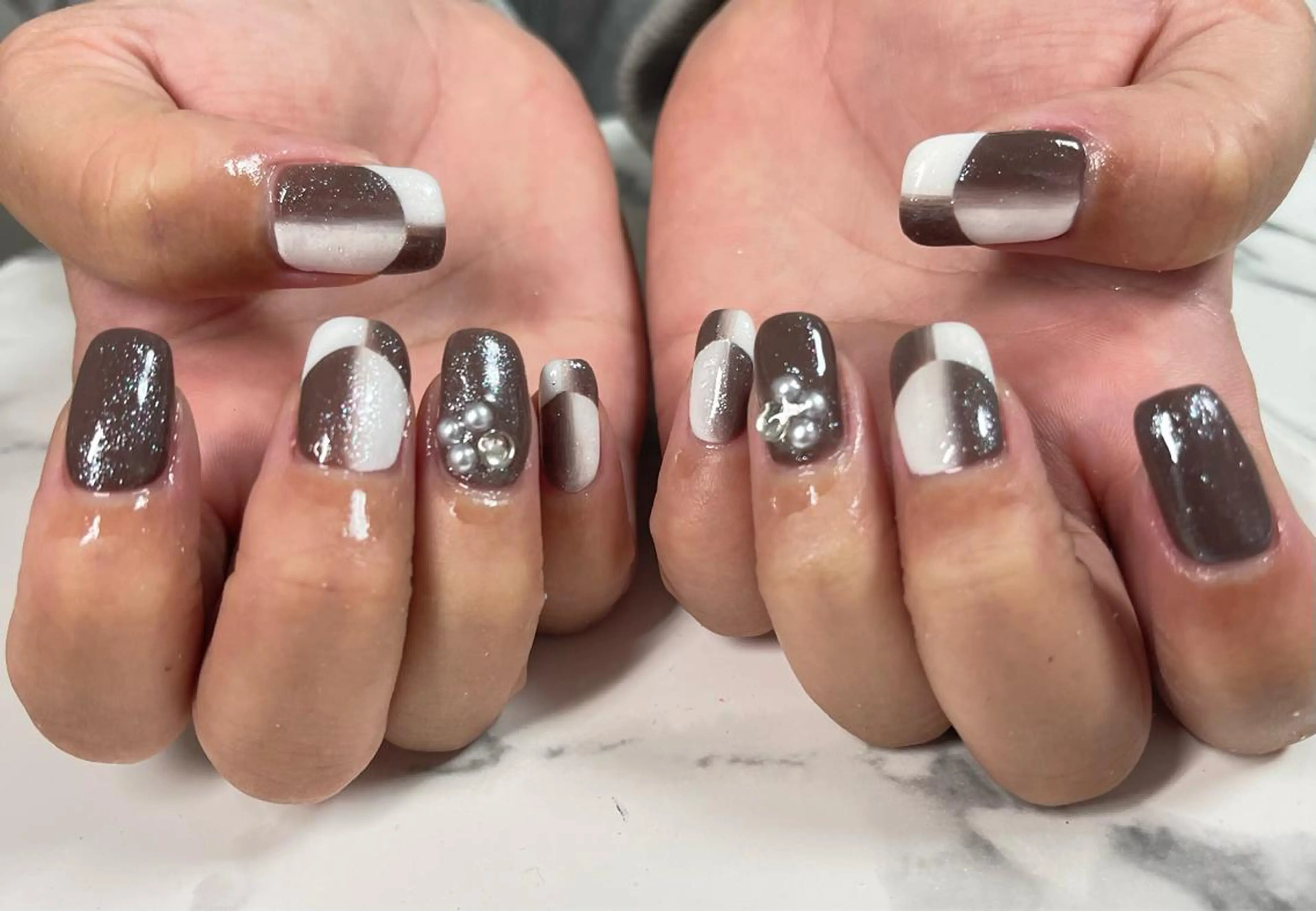 ネイル ジェルネイル 韓国ネイル ロングネイル ミラーネイル ニュアンスネイル ハンドネイル celica所属・松田 由真のネイルデザイン