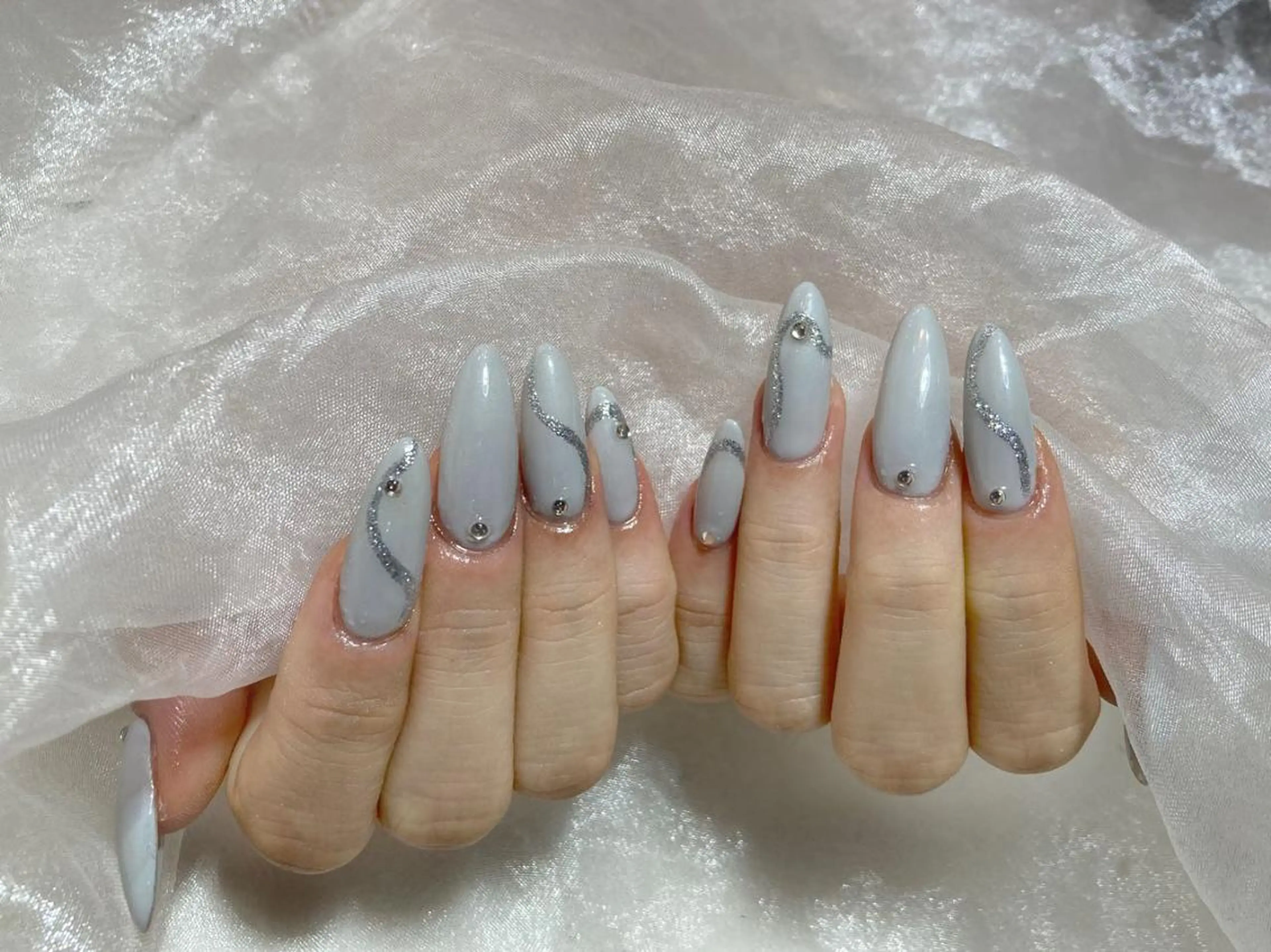 ネイル VIVIAN リサのネイルデザイン