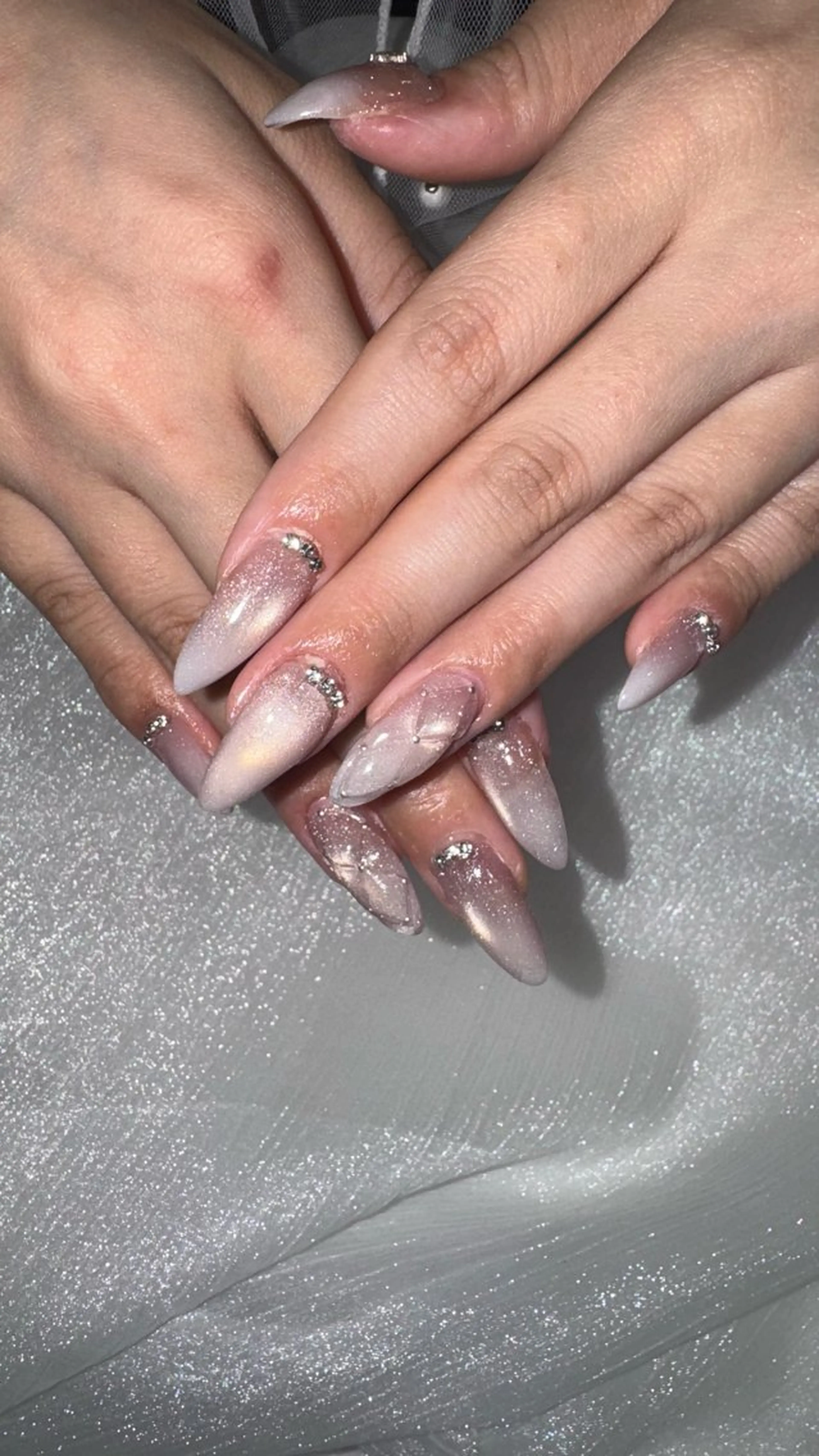 ネイル nail salon　neige所属・向井 唯紀世のネイルデザイン