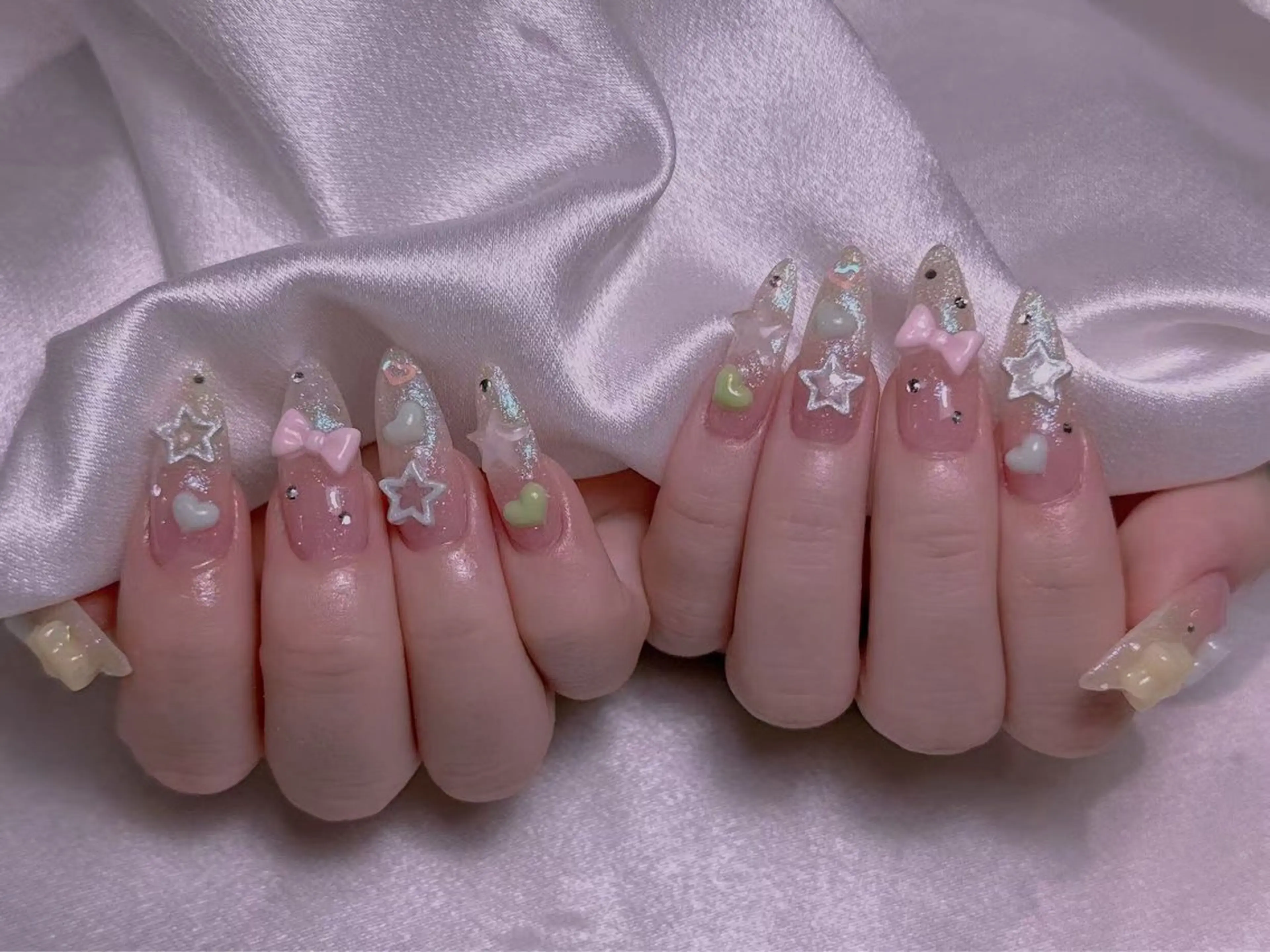 ネイル M2ネイルサロン【長さ出し&フィルイン導入店】所属・長さ出し専門店 RIRIのネイルデザイン