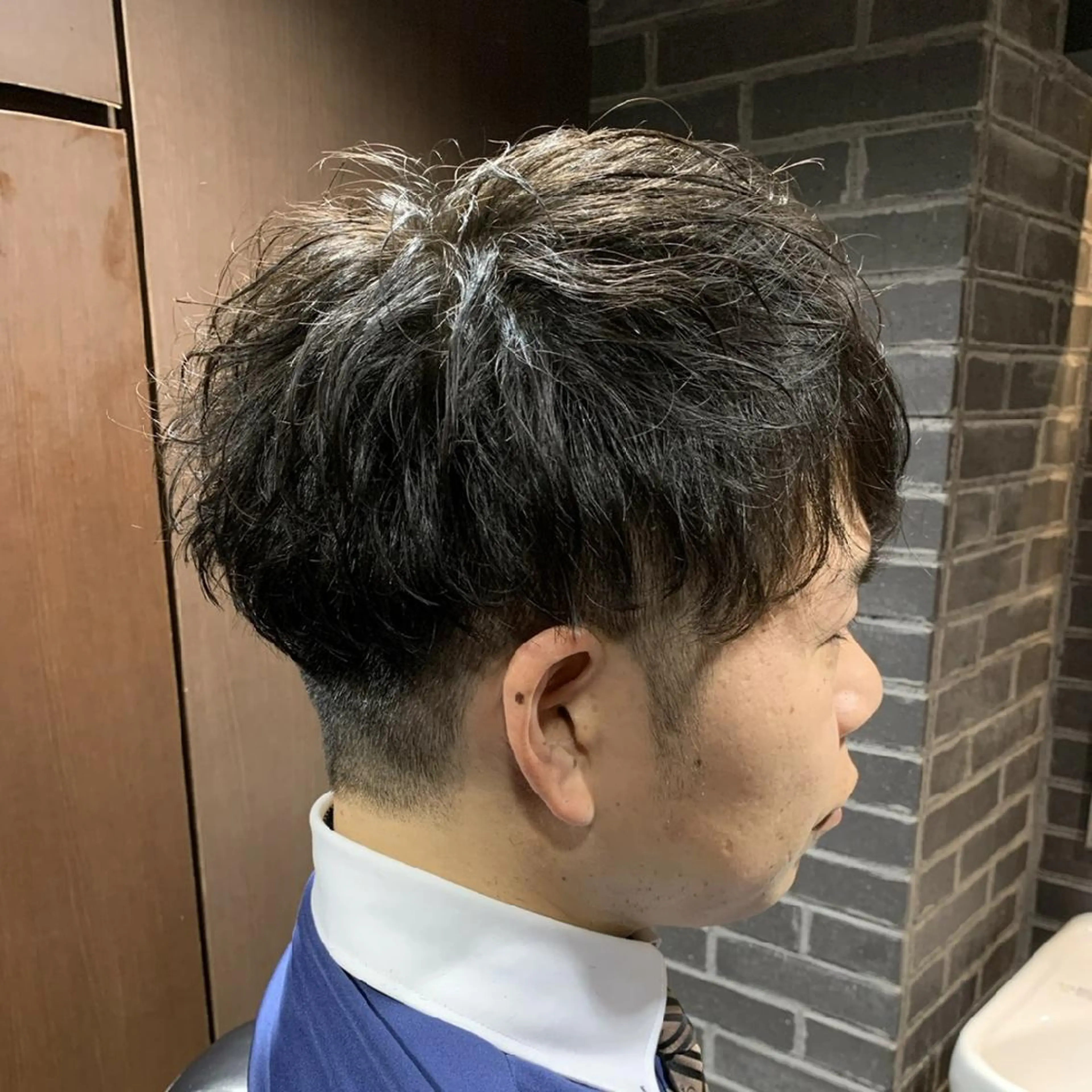 パーマ 餘野 翔舞のヘアスタイル