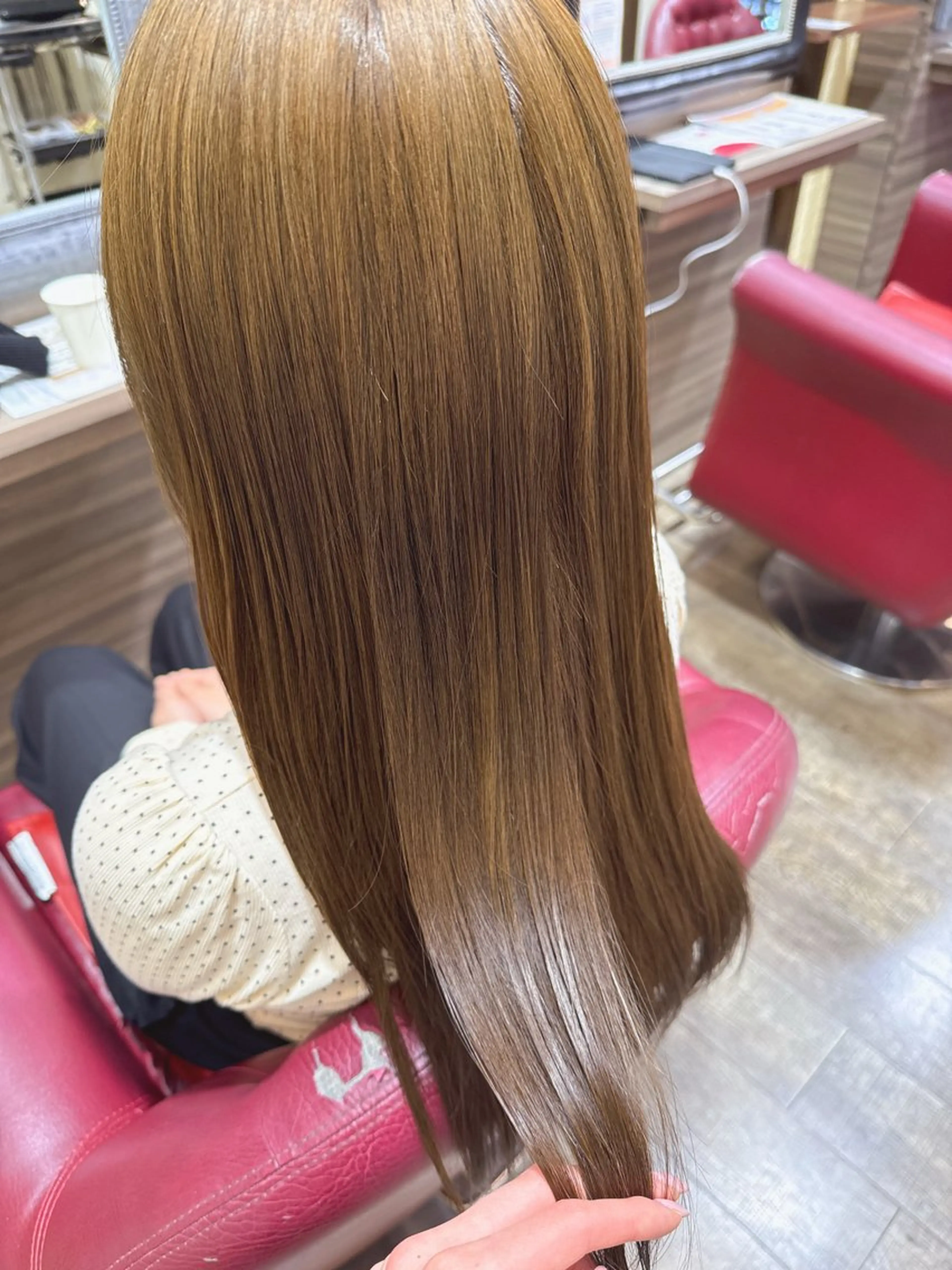 ロング ヘアカラー 一宮　　透明感カラー 髪質改善　ヘッドスパのヘアスタイル