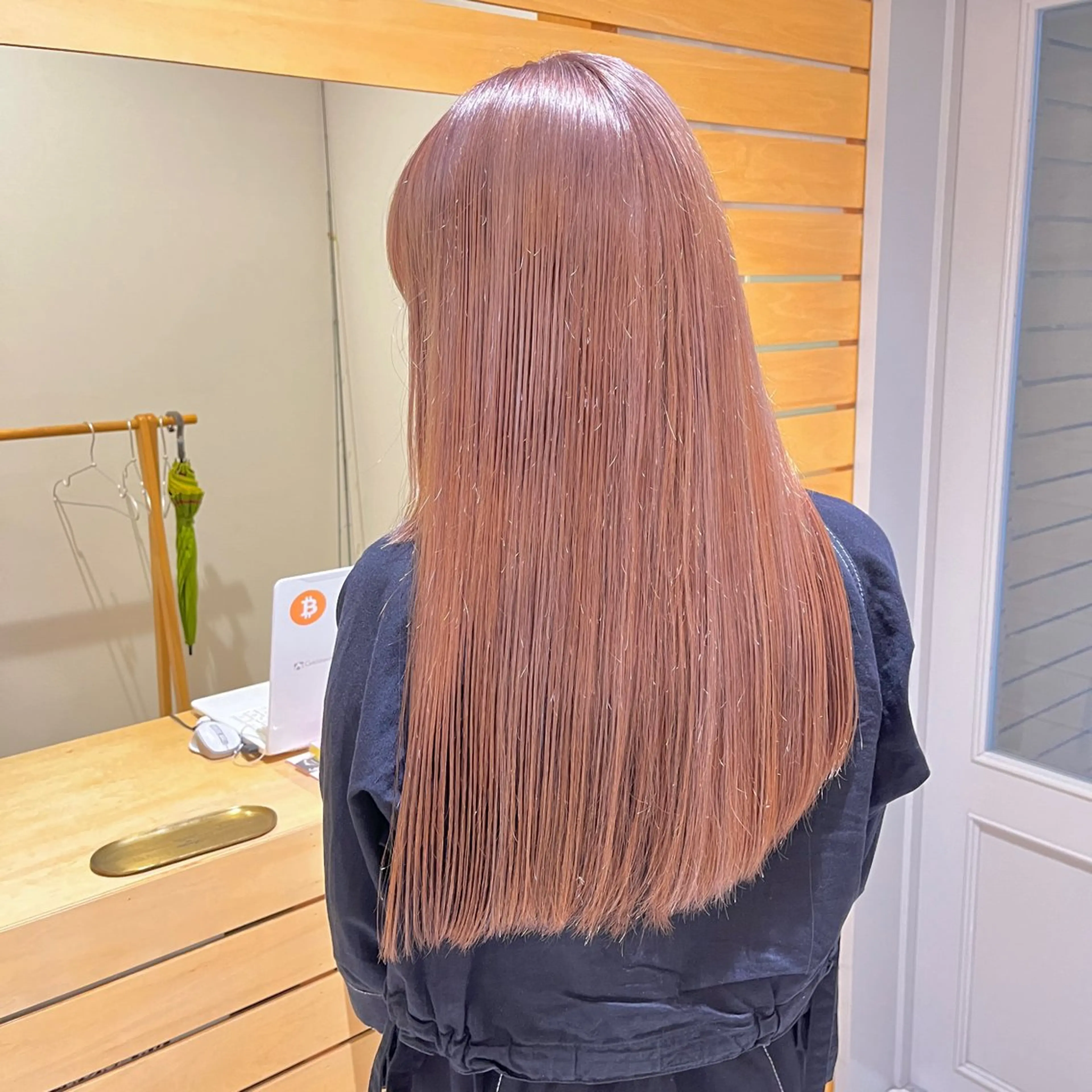 ロング カラー ブリーチ ヘアカラー トリートメント RUBEUS【ルベウス】所属・✨艶々カラー🎨 杉本賢人のヘアスタイル