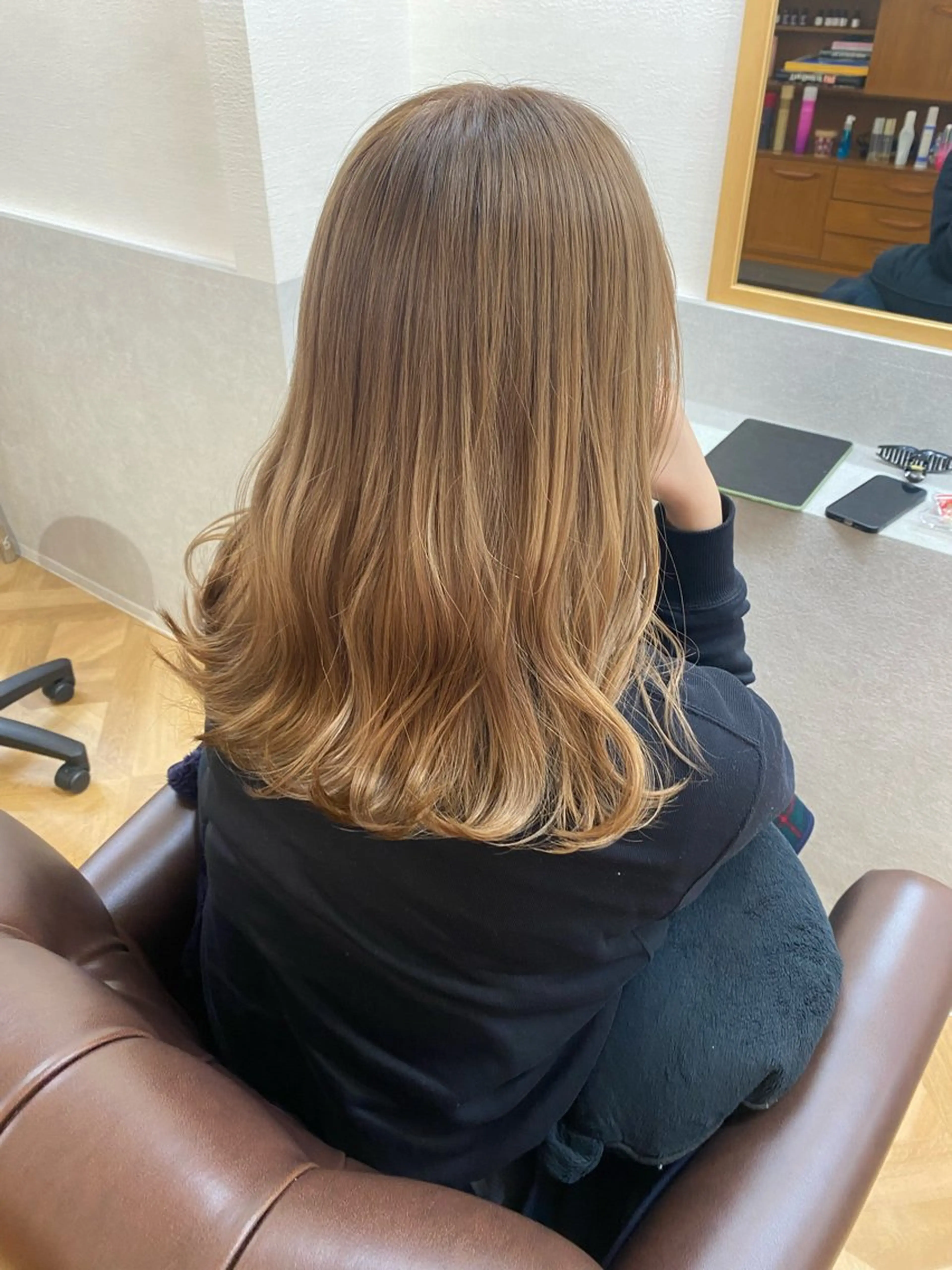 カラー ベージュカラー ブリーチ ケアブリーチ ミルクティーベージュ Sopi所属・JESSI / Sopiのヘアスタイル