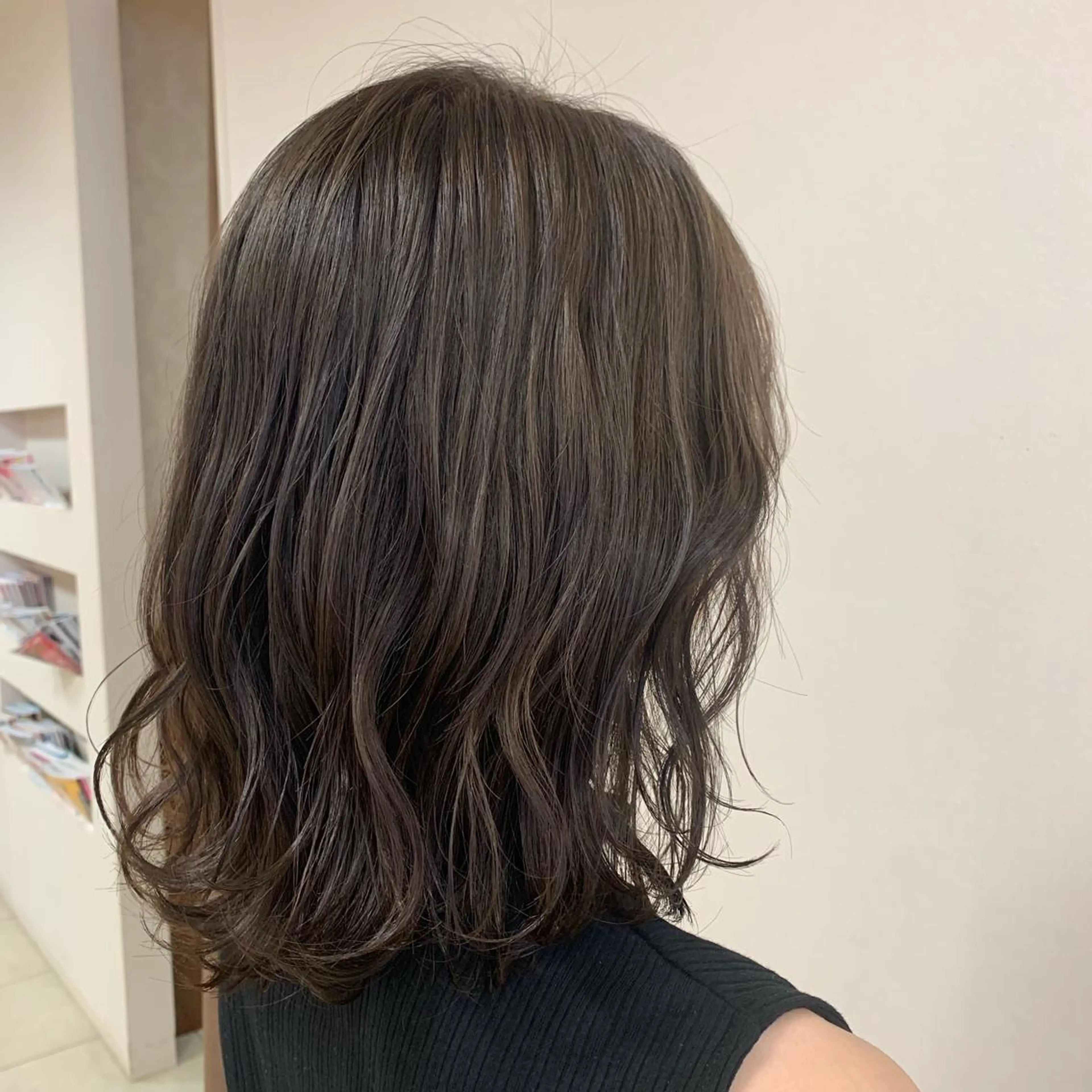 ミディアム カット ヘアカラー トリートメント 【Sweep】おじま のぞみのヘアスタイル