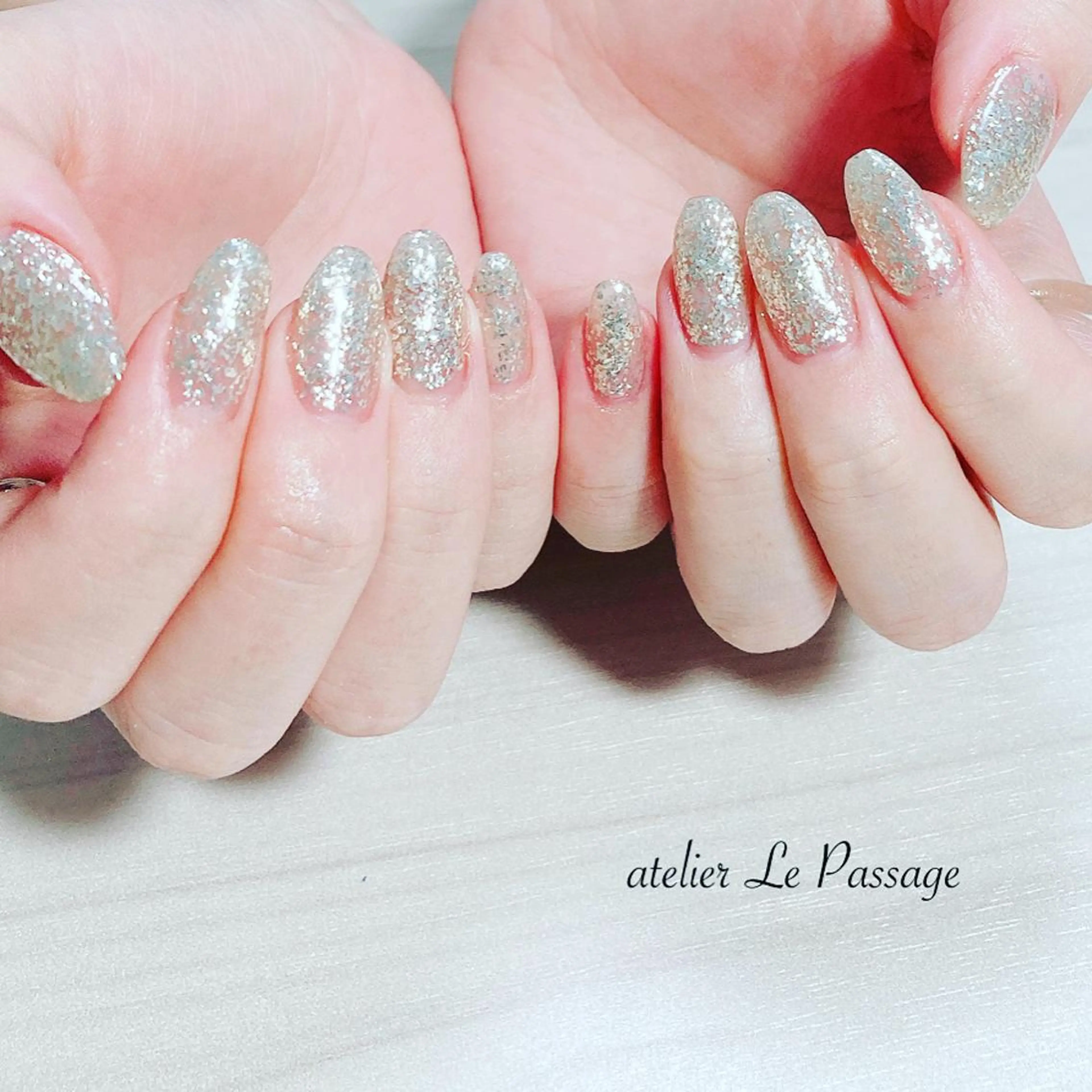ネイル ジェルネイル ラメ(グリッター) オフィスネイル ワンカラーネイル パラジェル Atelier Le Passage所属・h nakatsukaのネイルデザイン