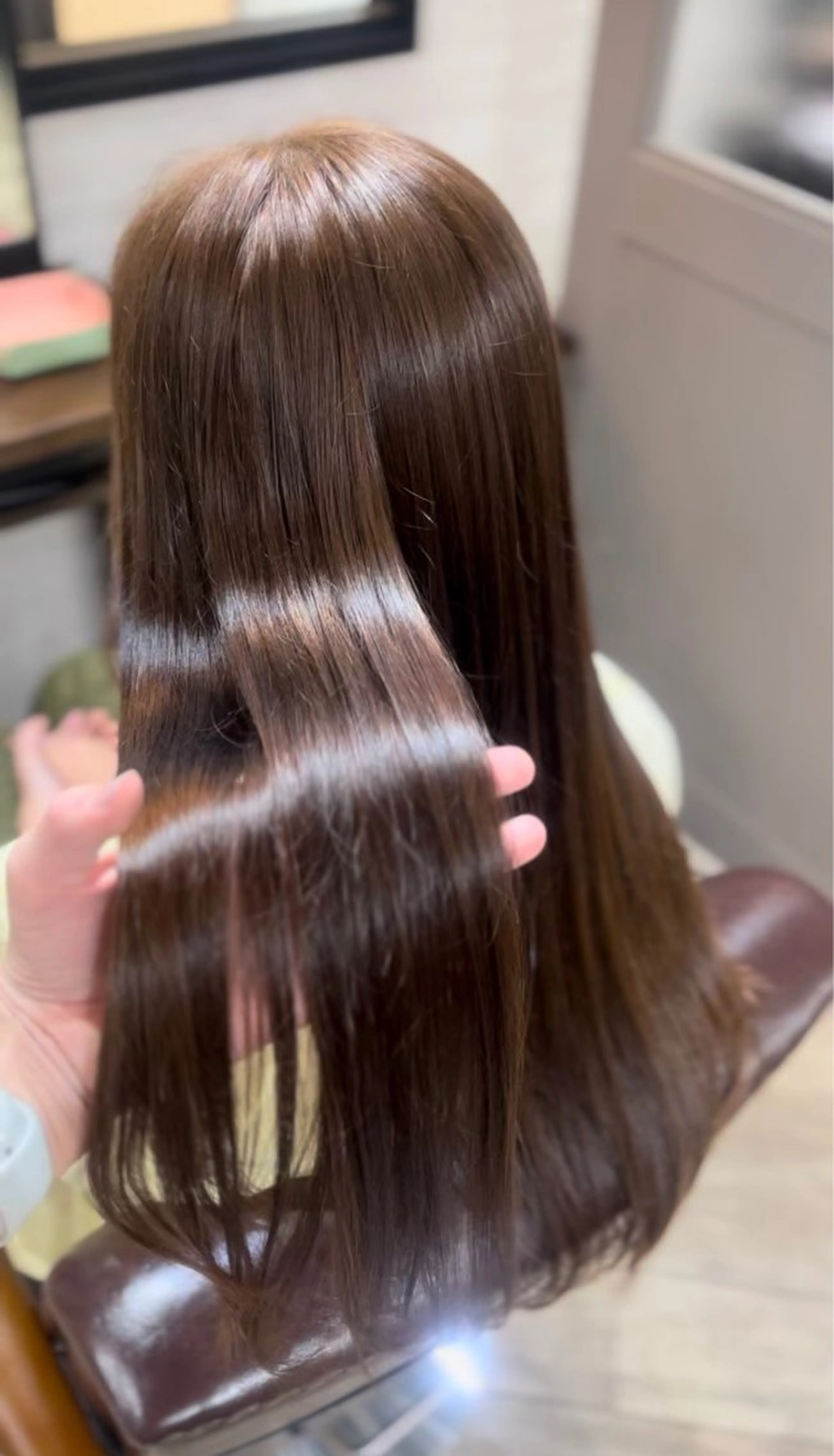 ロング カラー ベージュカラー ブリーチ ミルクティーベージュ ブリーチなしカラー 🫧ぷる艶カラー🫧 Yuubi🦩のヘアスタイル