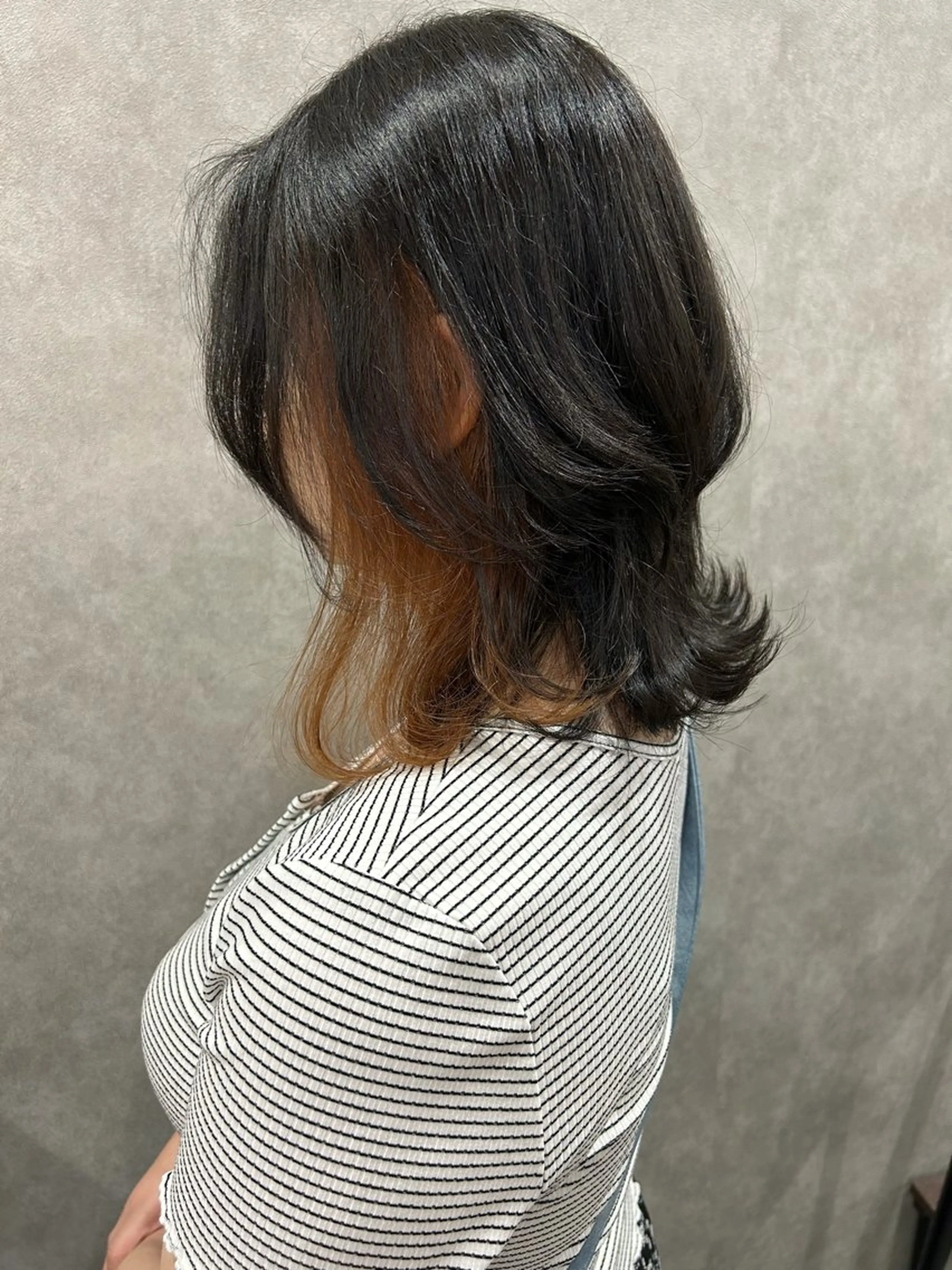 ミディアム カラー 黒髪 ブラウンカラー オレンジ オレンジブラウン ヘアカラー トリートメント 廣瀬 あずさのヘアスタイル