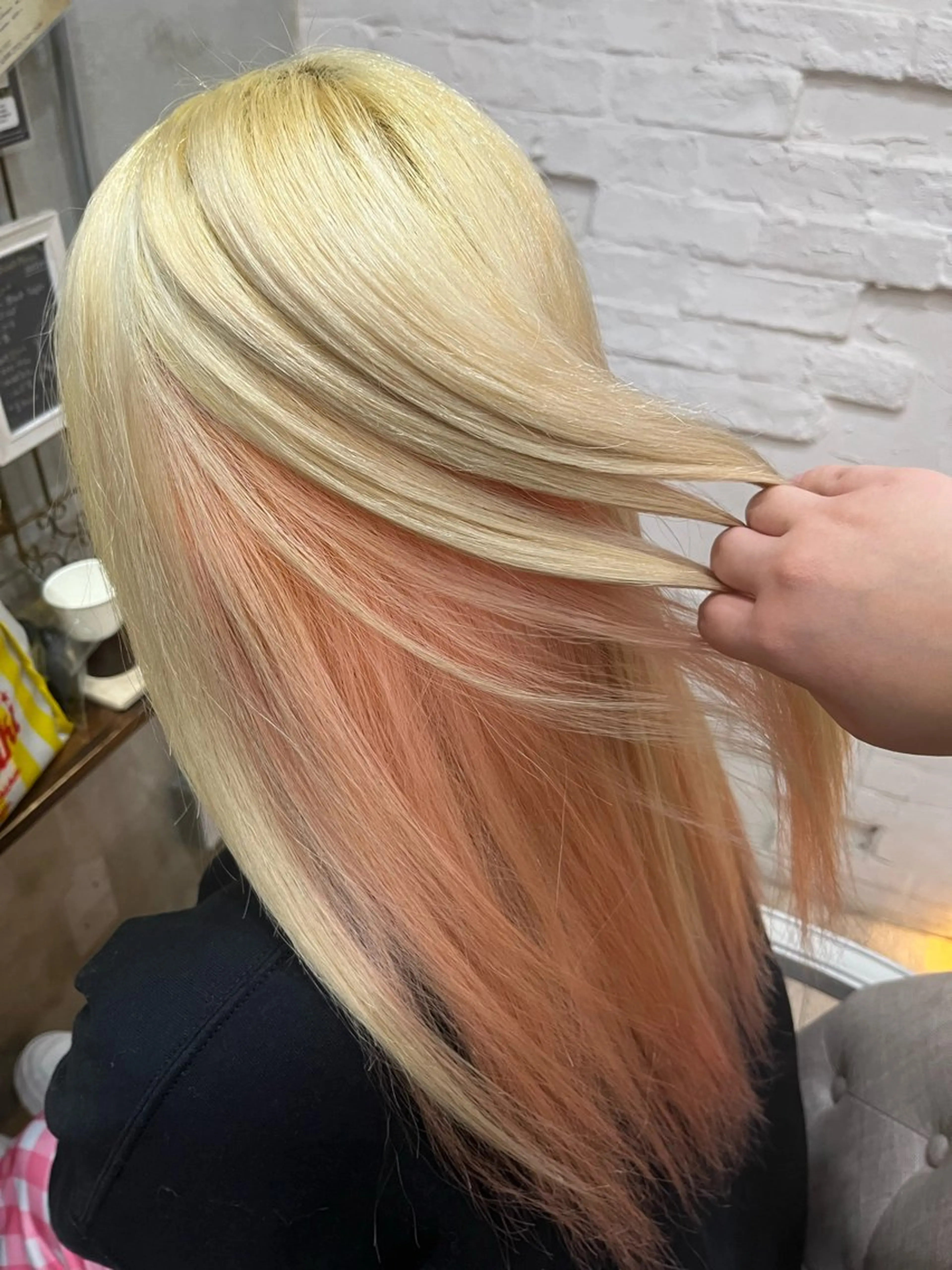 ロング カラー 艶髪/ハイトーン/ ヘアセット/モエノのヘアスタイル