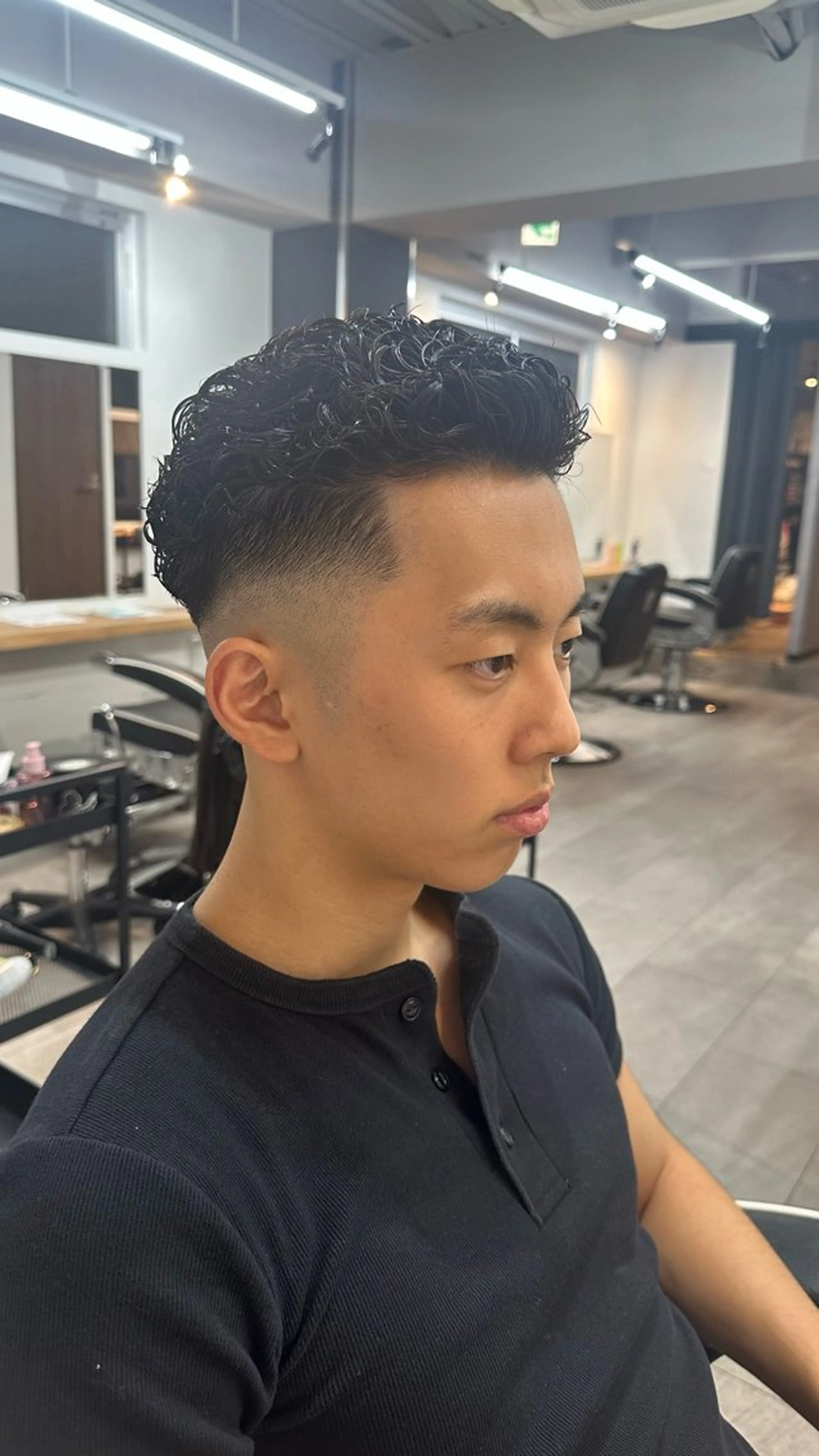 ショート パーマ メンズ フェードカット メンズパーマ カット 浅岡律喜 /メンズ/フェードのヘアスタイル