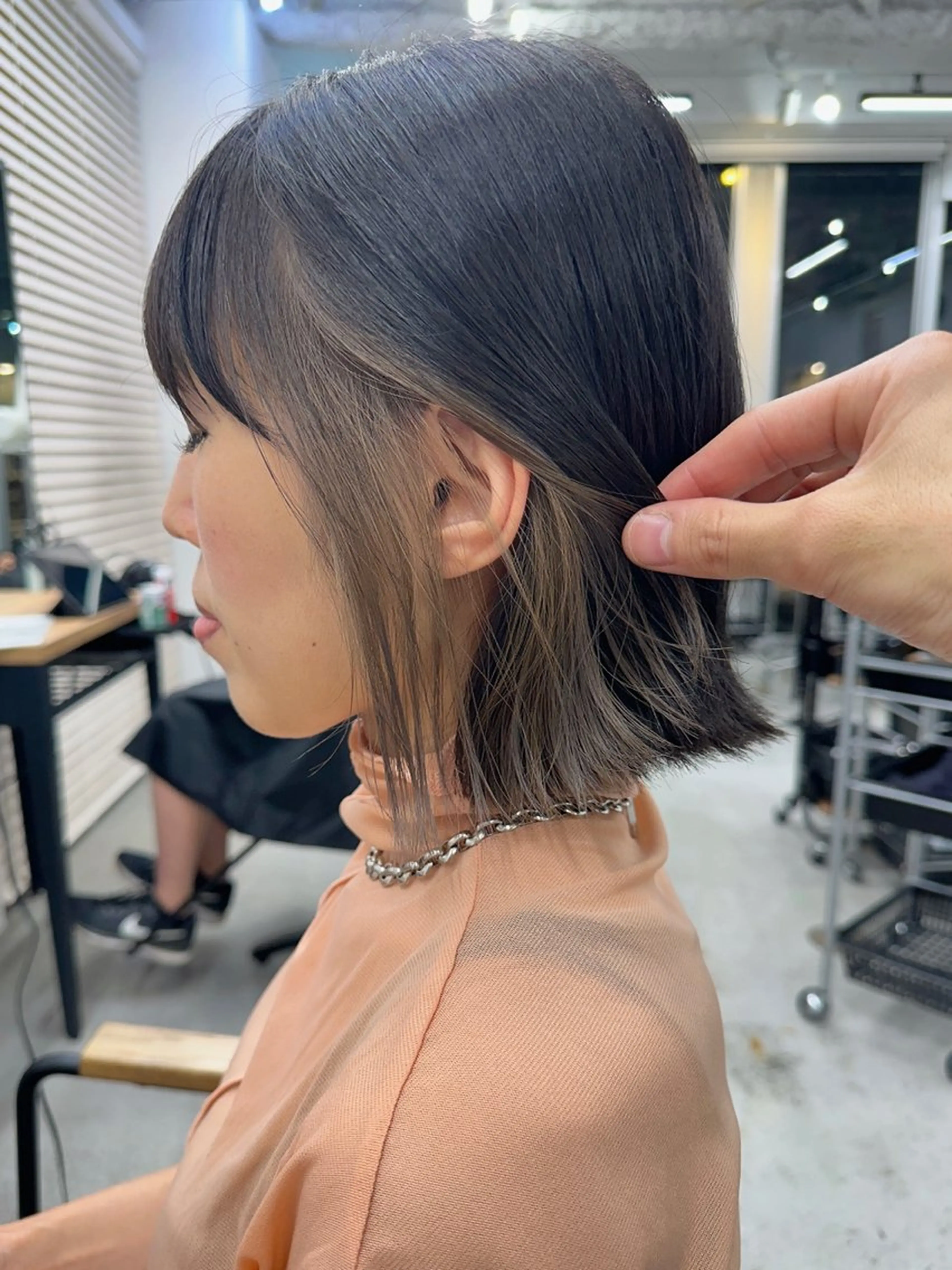 ショート カラー カット ヘアカラー トリートメント ブリーチダブルカラー 【koide】のヘアスタイル