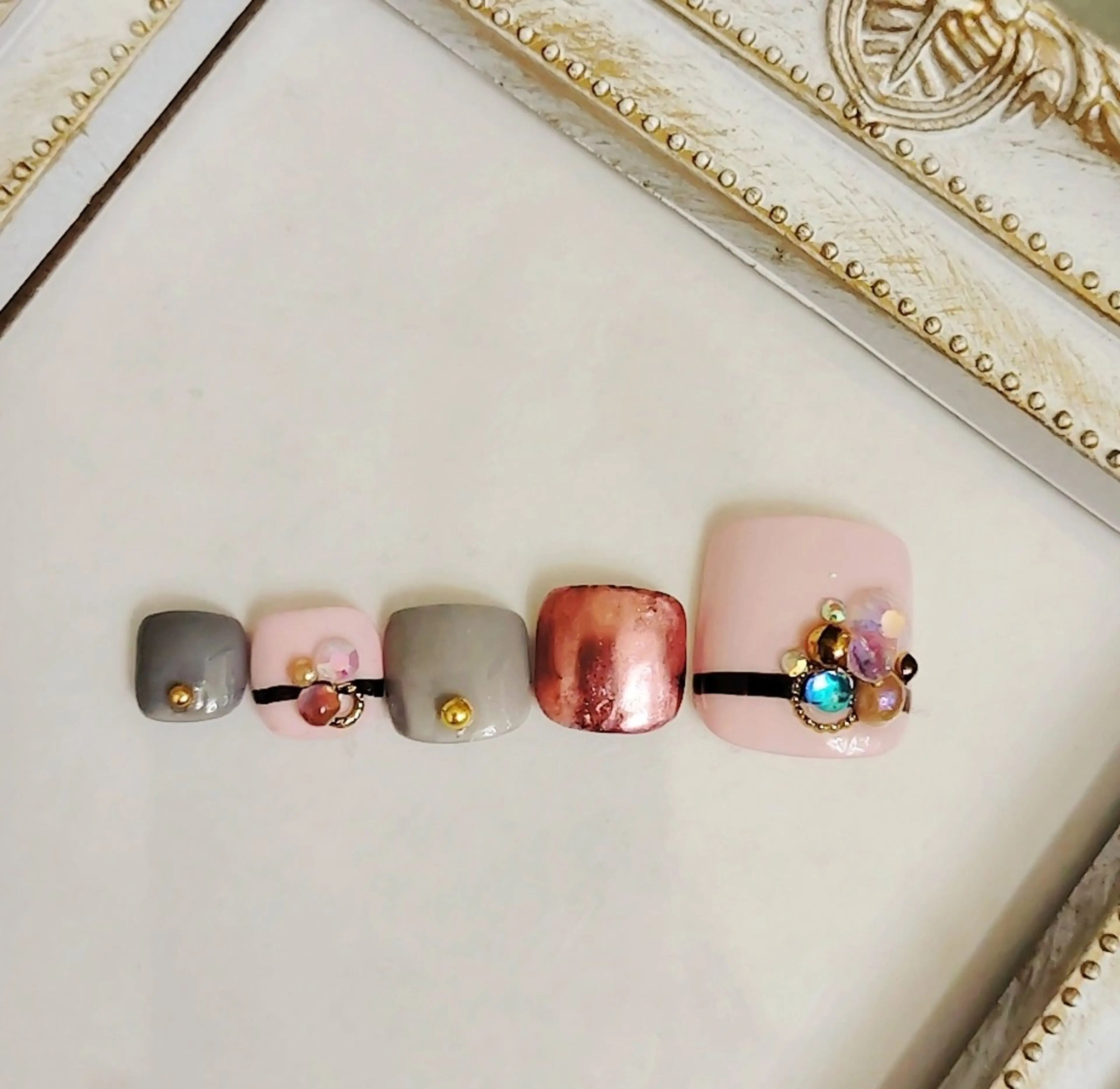 ネイル ミラーネイル フットネイル Jewel SecretBaseのネイルデザイン