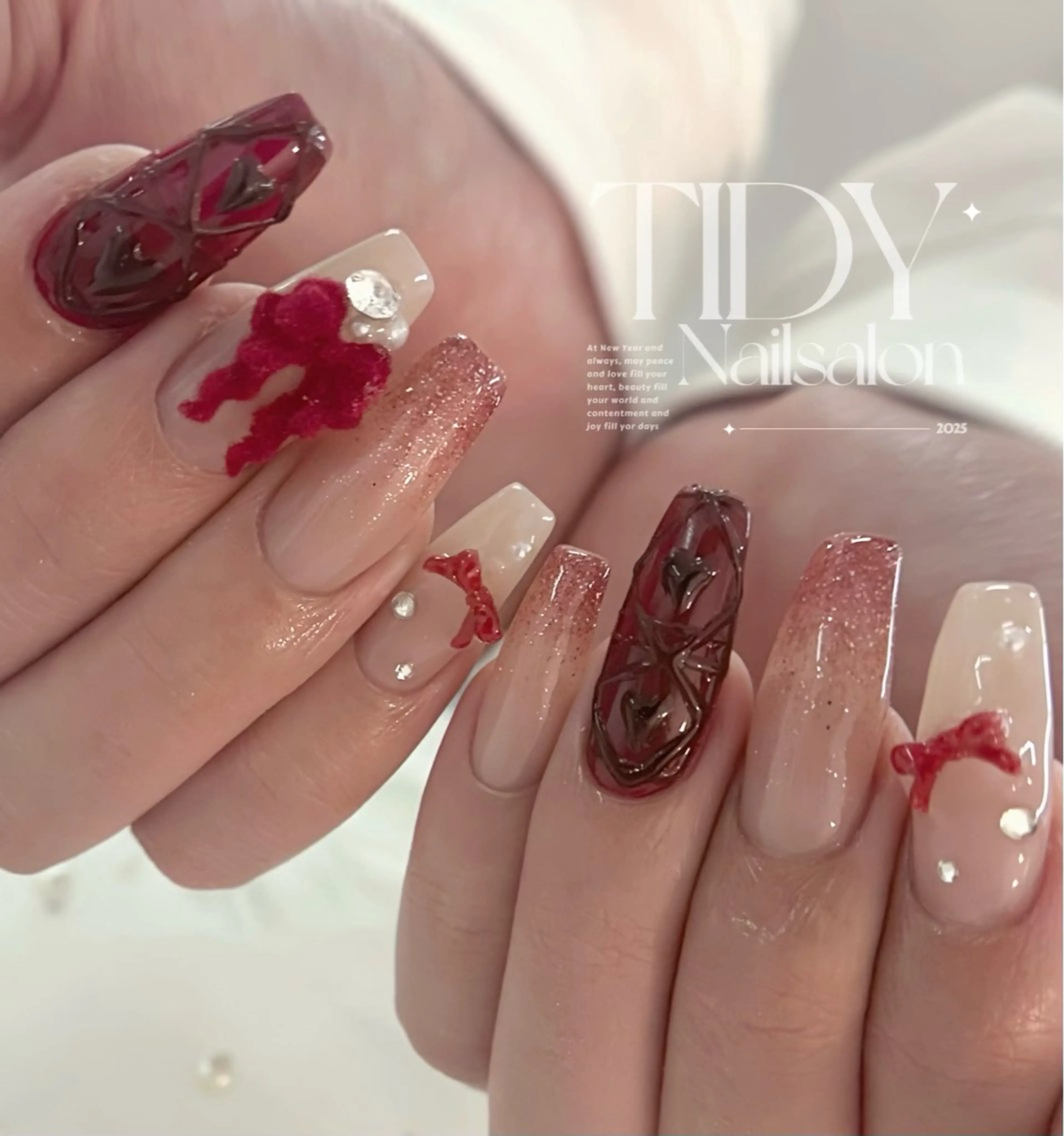 ネイル 長さ出し フットネイル ジェルネイル キラキラネイル 韓国ネイル ハンドネイル TIDY M&Mのネイルデザイン