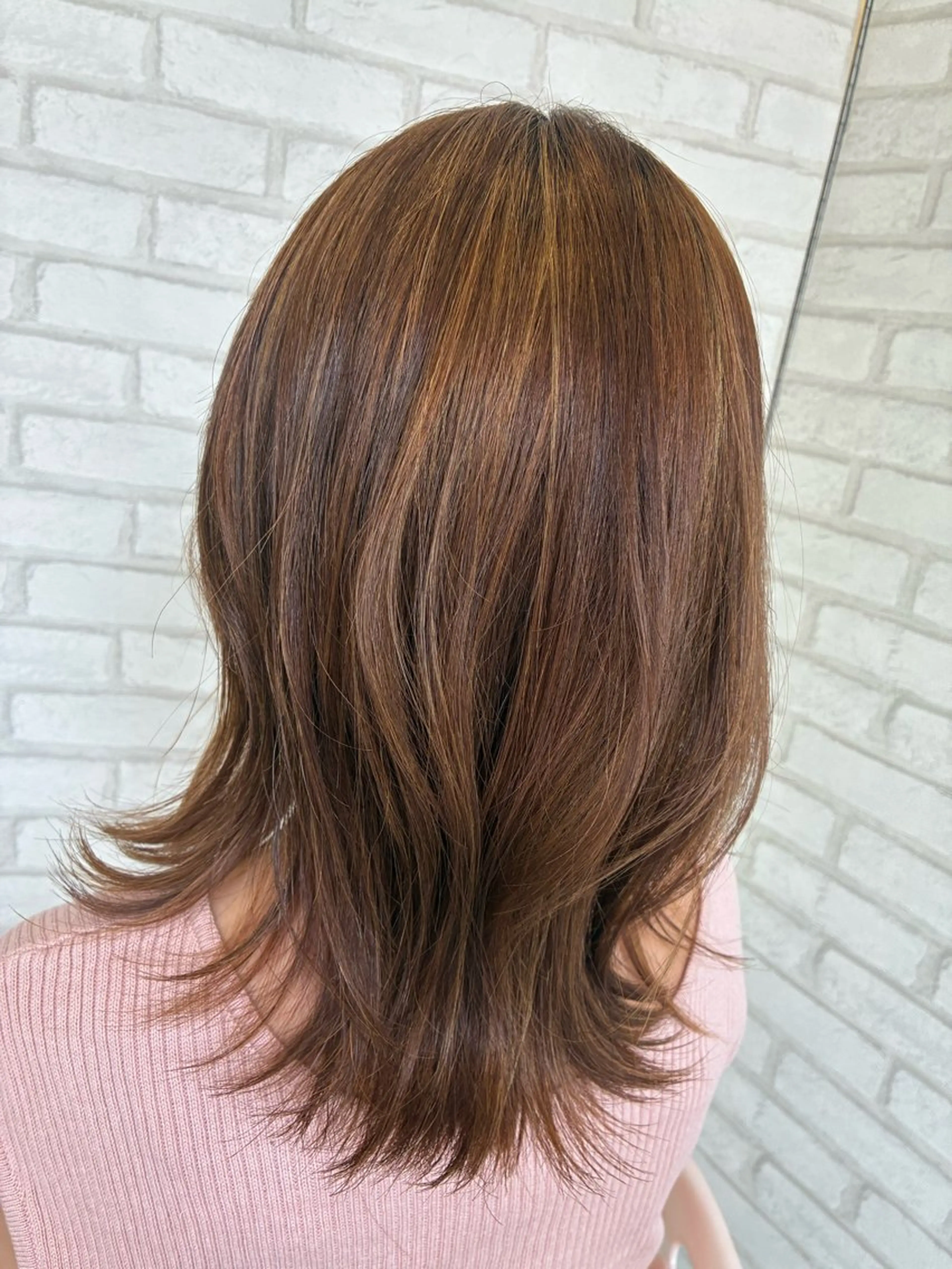 セミロング レイヤーカット 外ハネヘア 至福の時間を❤️ かめいまゆのヘアスタイル