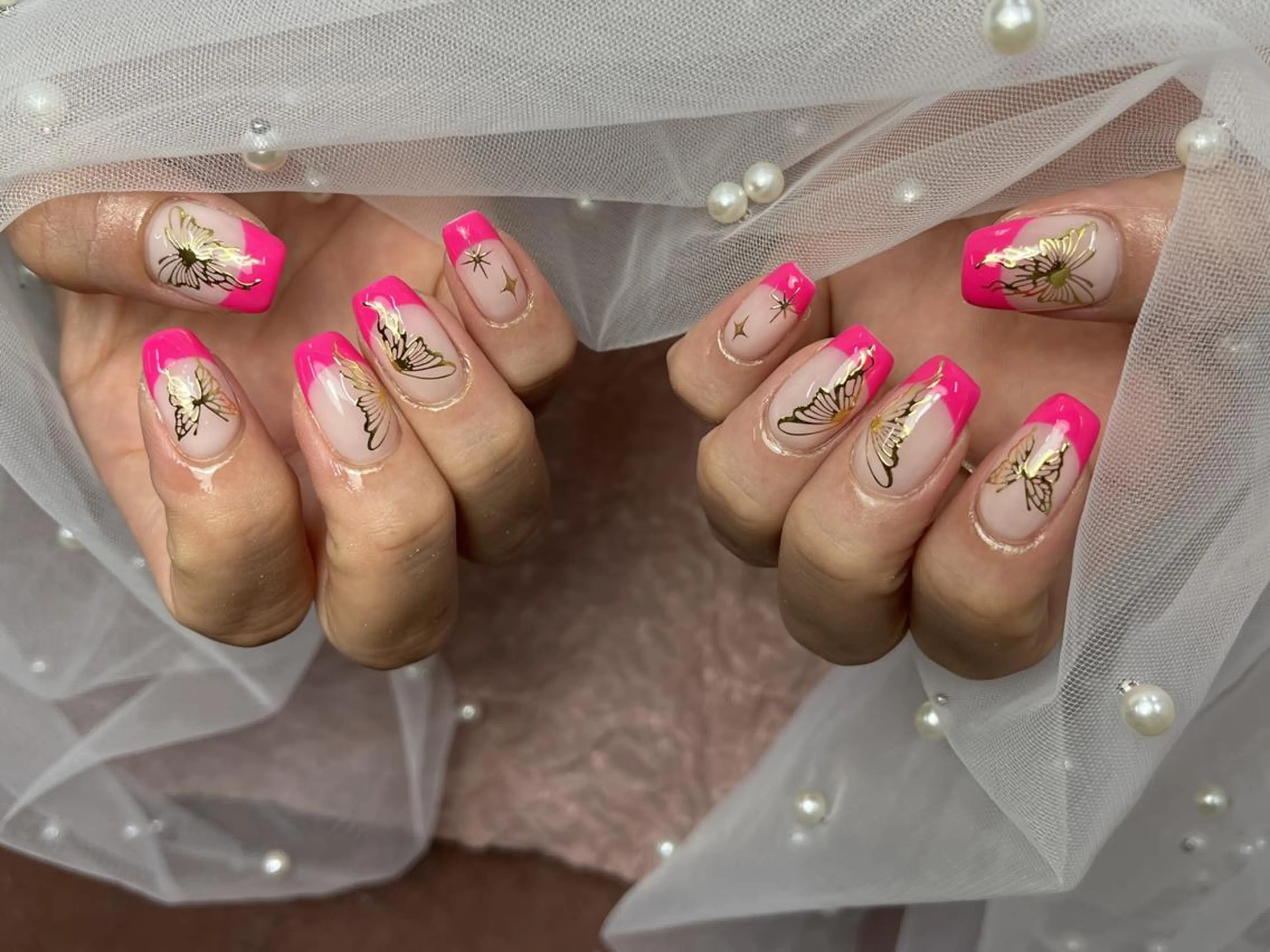 ネイル フレンチネイル ゴールド ピンク ハンドネイル ToliyDeliy Nail Salonのネイルデザイン