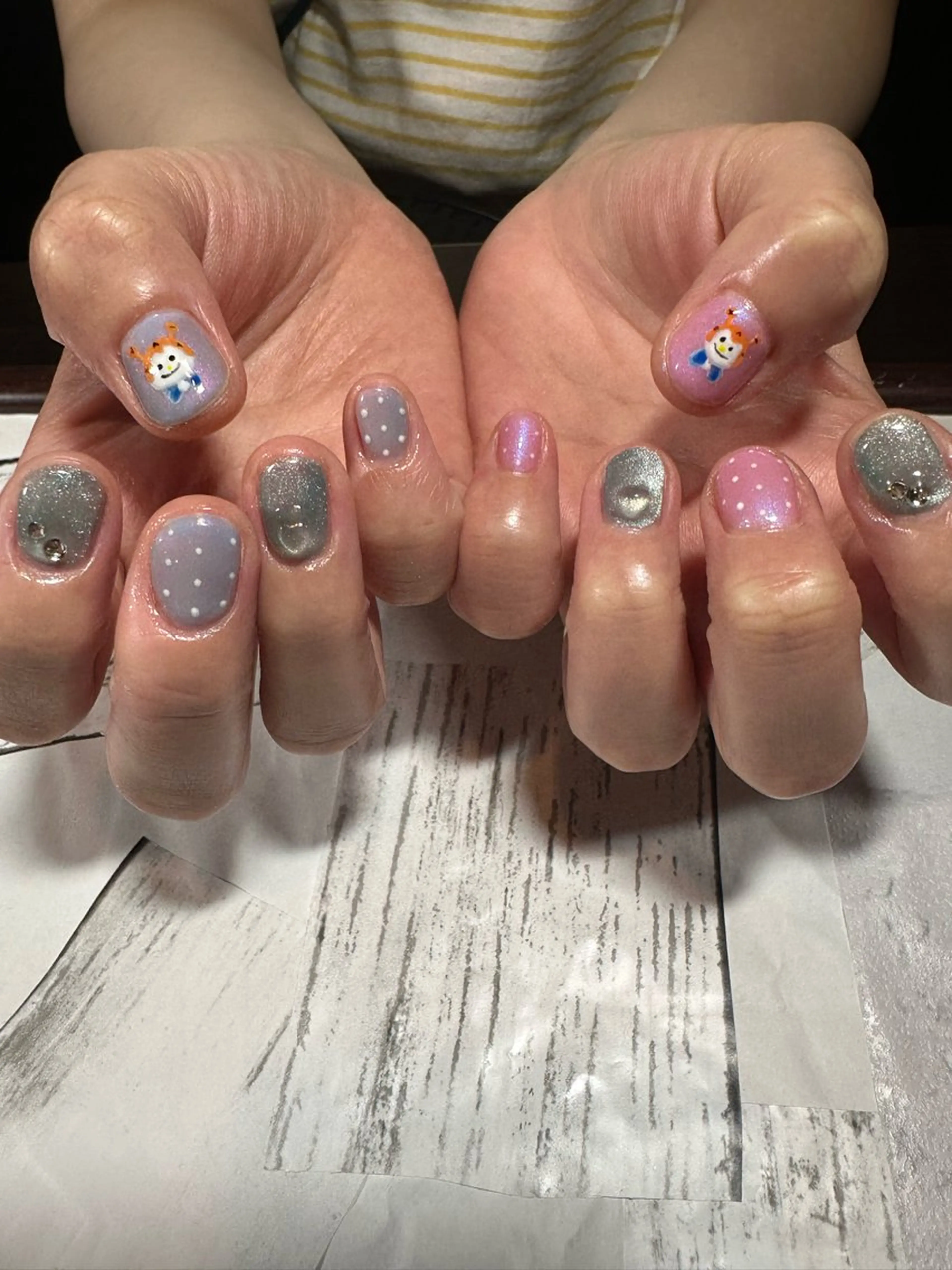 ネイル e.nail所属・🍎吉田 恵里🍎のネイルデザイン