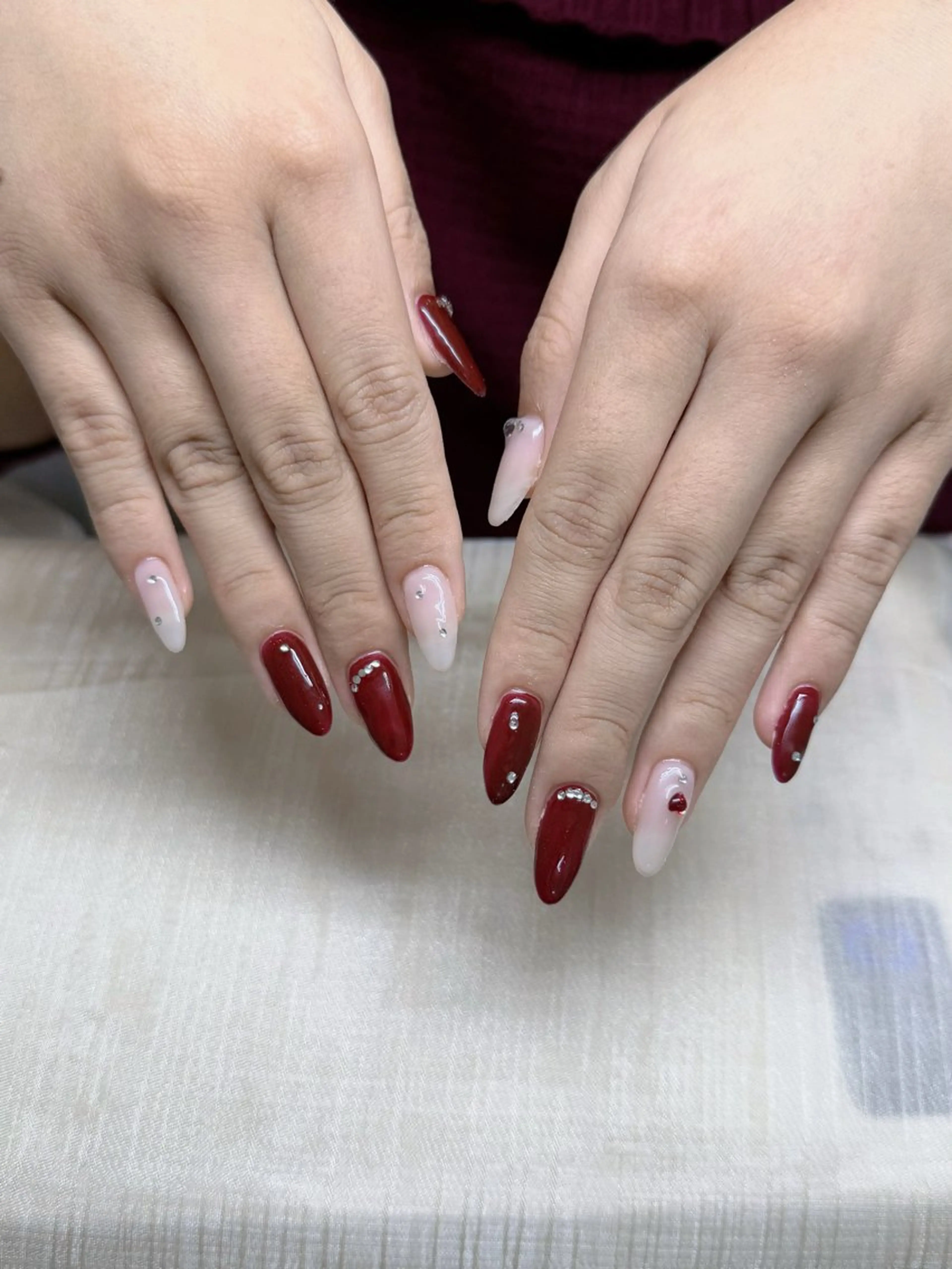 ネイル ハンドネイル R nailsalon所属・Rネルサイン よ よのネイルデザイン