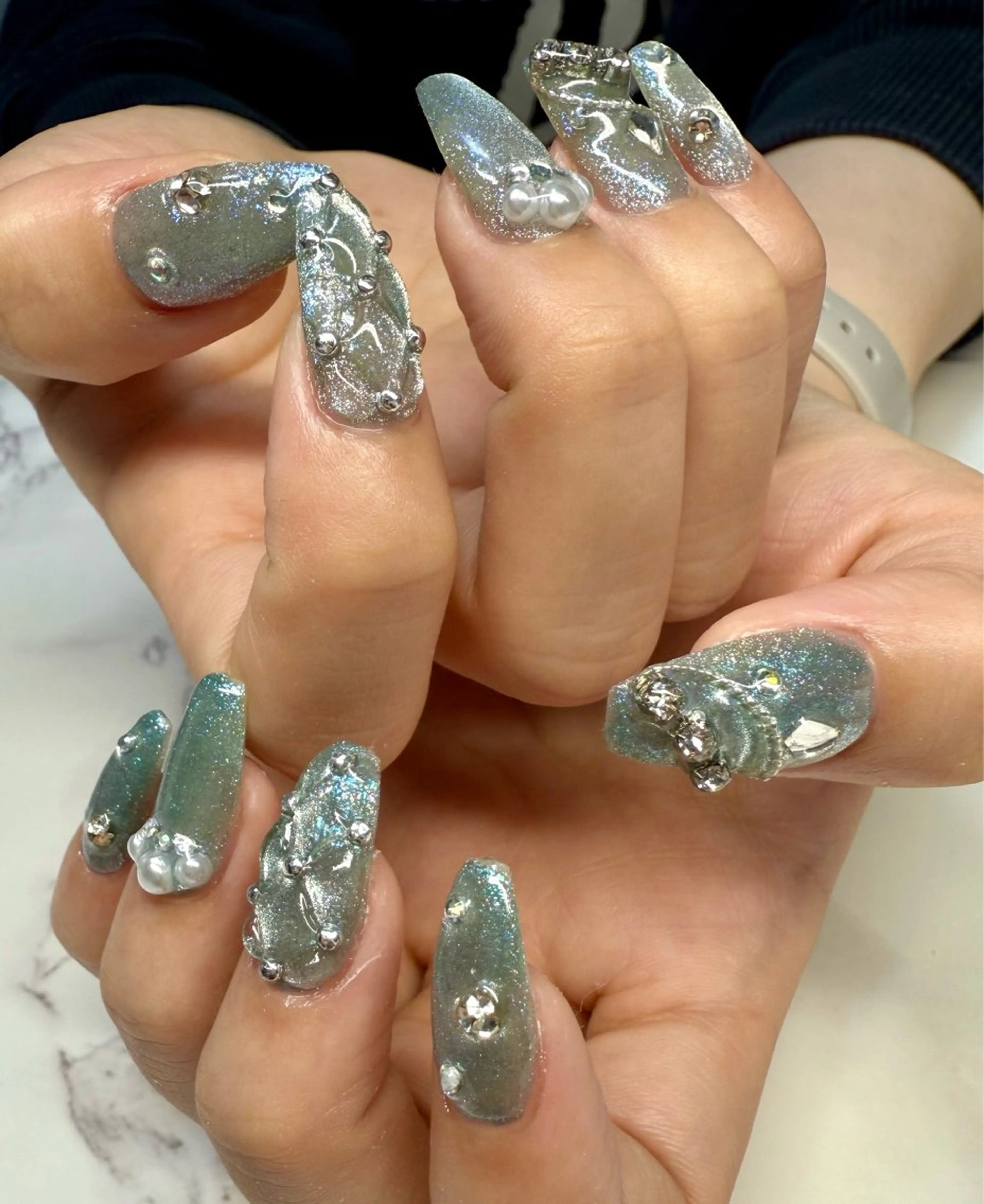 ネイル アートネイル チークネイル フレンチネイル キラキラネイル マグネットネイル M.N_ nailのネイルデザイン