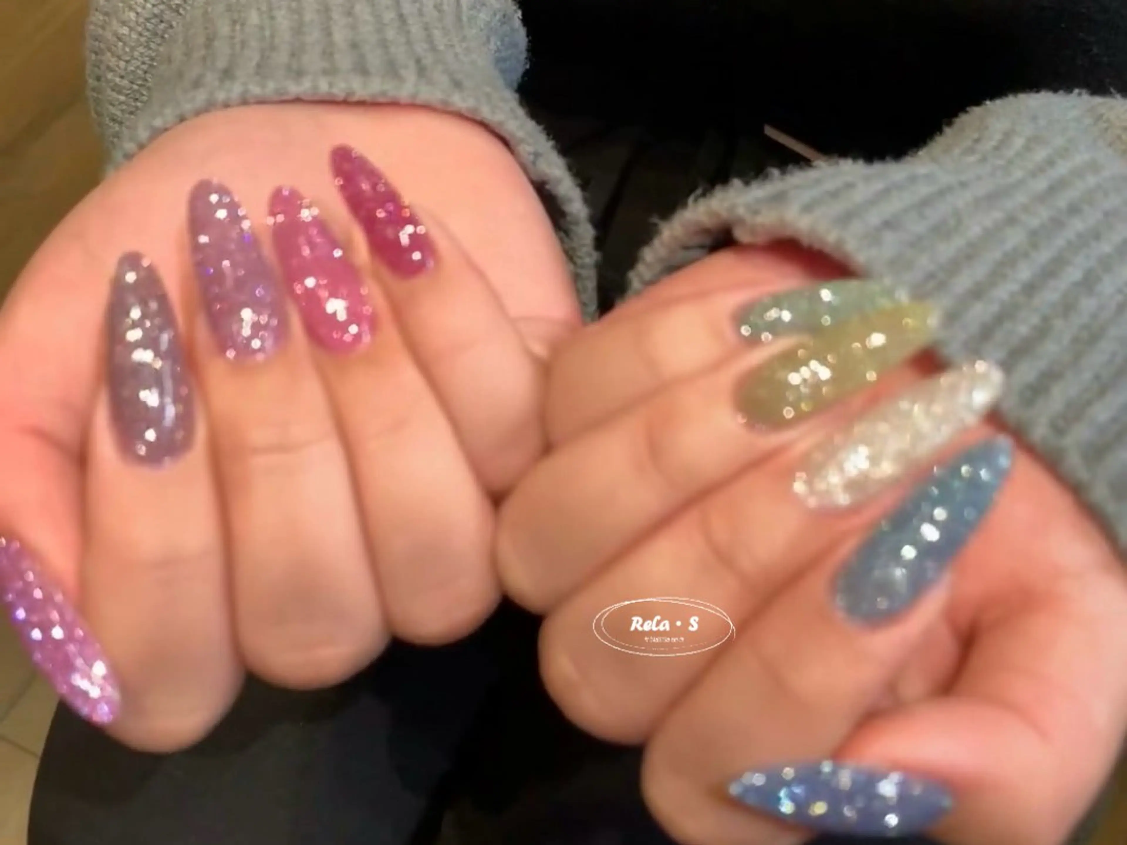 ネイル オーロラネイル 長さ出し フレンチネイル ジェルネイル ガラスフレンチ ハンドネイル Rela・S NAILのネイルデザイン