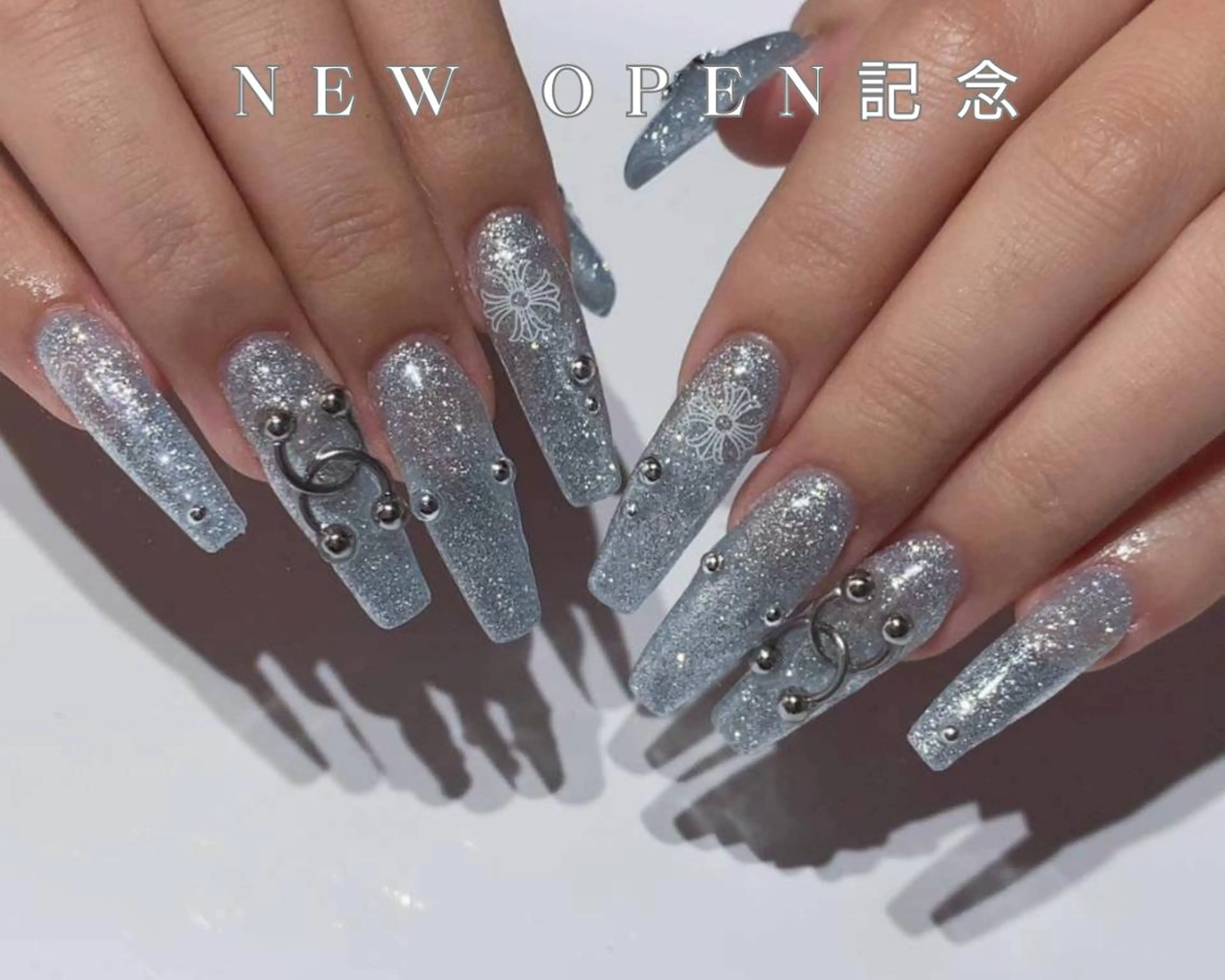 ネイル オーロラネイル ボルドー クリアネイル フラッシュネイル フットネイル 長さだし/持ち込み 2me心斎橋moeaのネイルデザイン