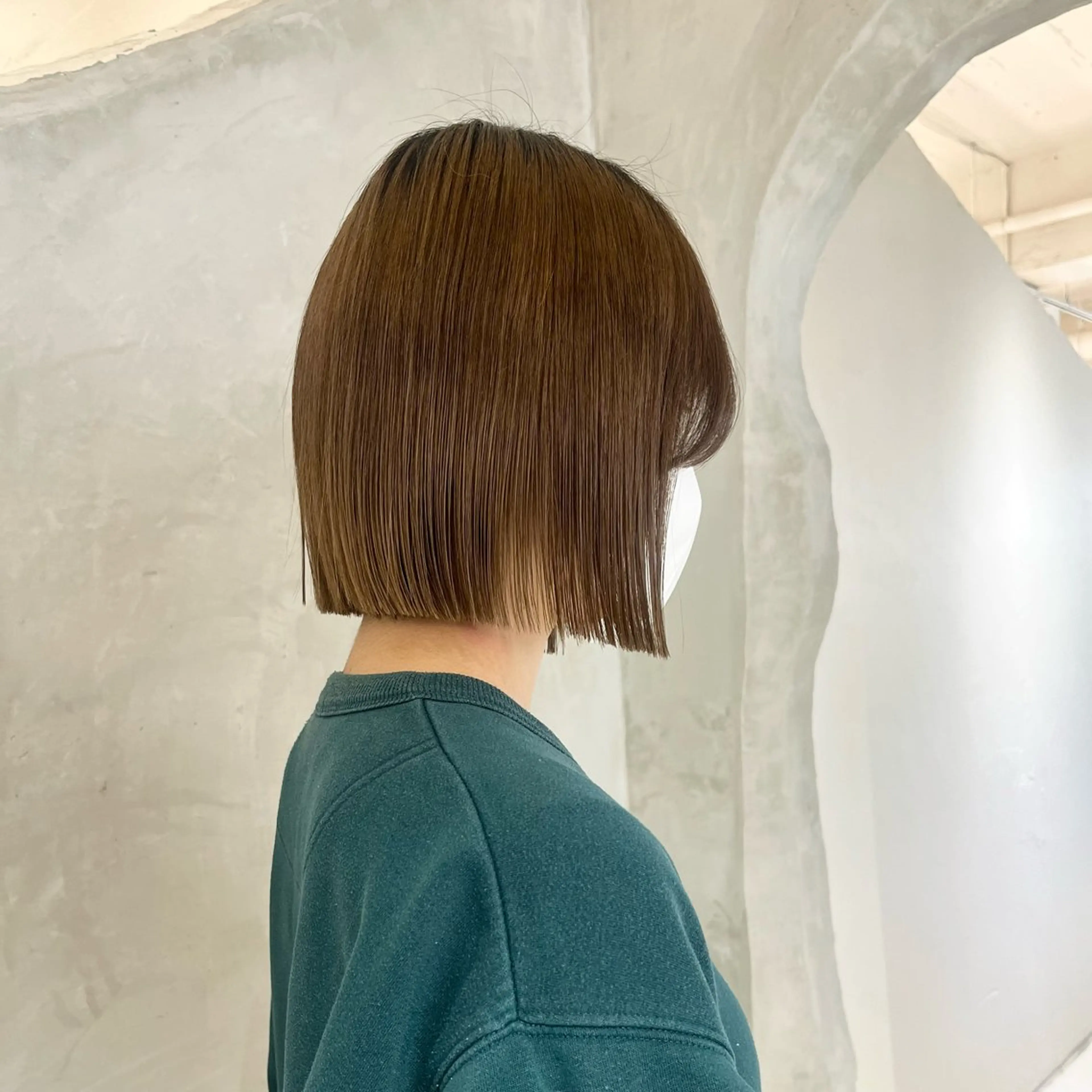 ショート カラー ボブ カット ヘアカラー トリートメント effect横浜所属・切りっぱなしボブ/ 艶カラー/綾莉のヘアスタイル