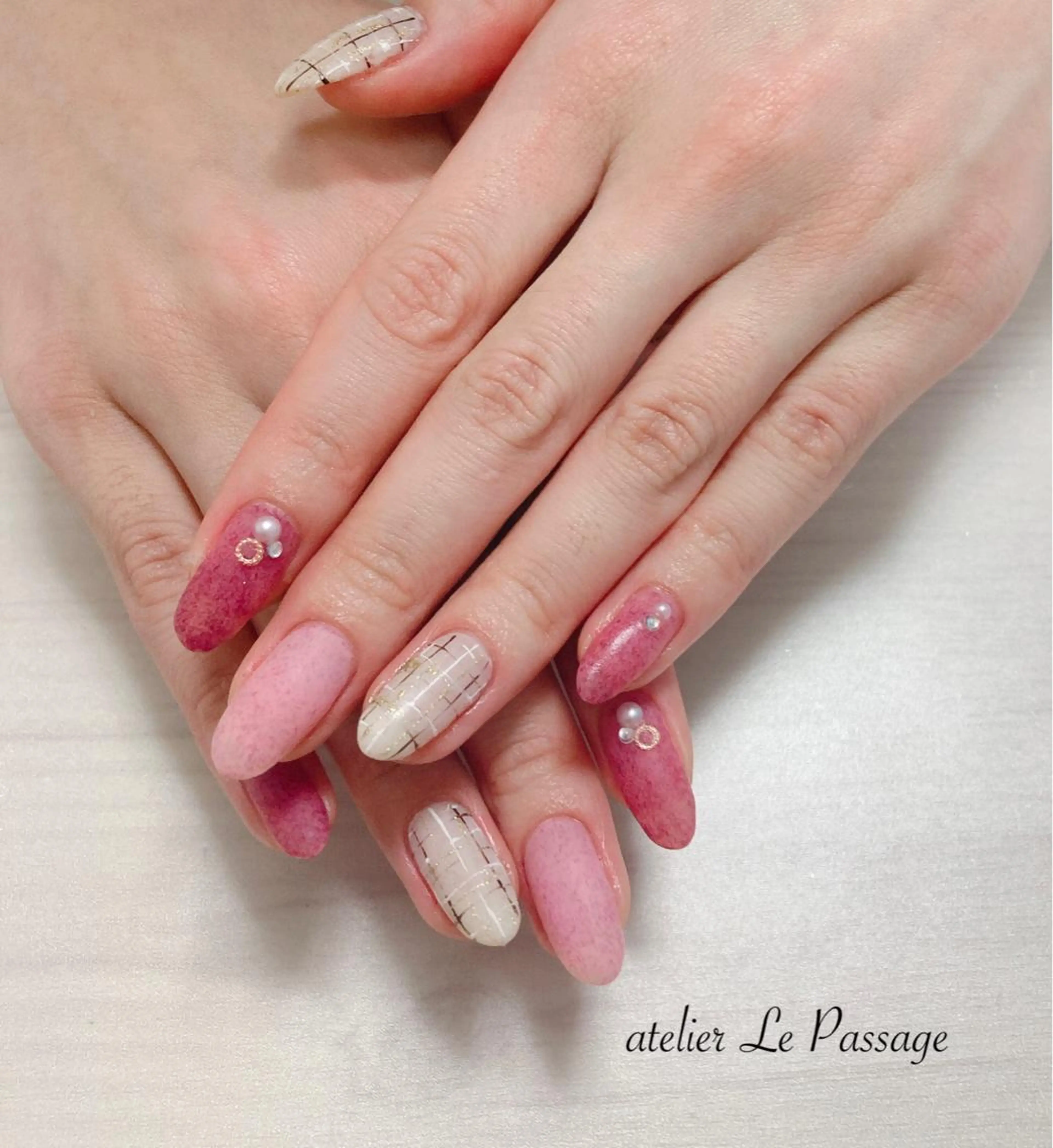 ネイル ジェルネイル マットネイル ニュアンスネイル パラジェル ツイードネイル Atelier Le Passage所属・h nakatsukaのネイルデザイン