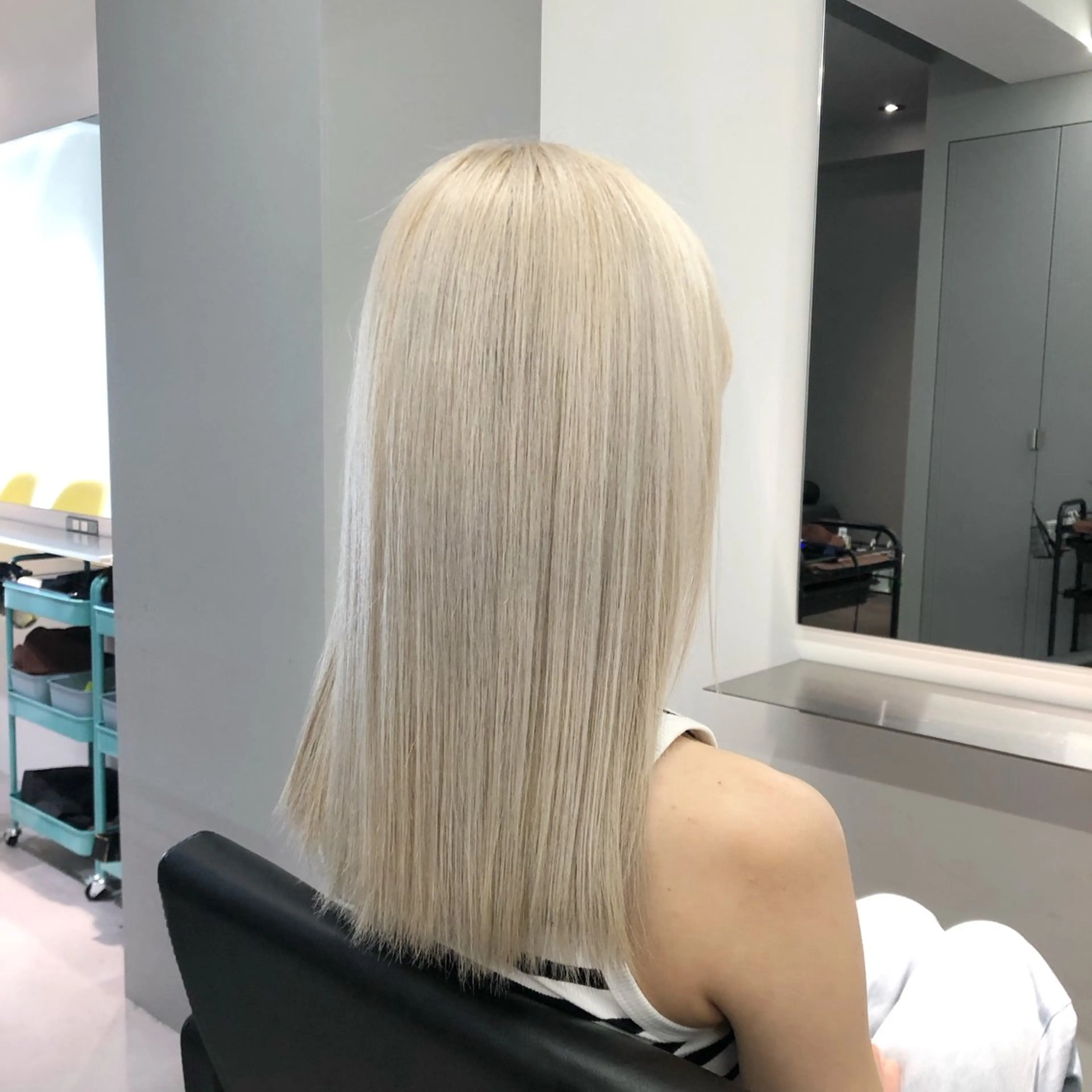 ロング カラー 矢島颯哉/ハイトーン ブリーチカラー💎のヘアスタイル