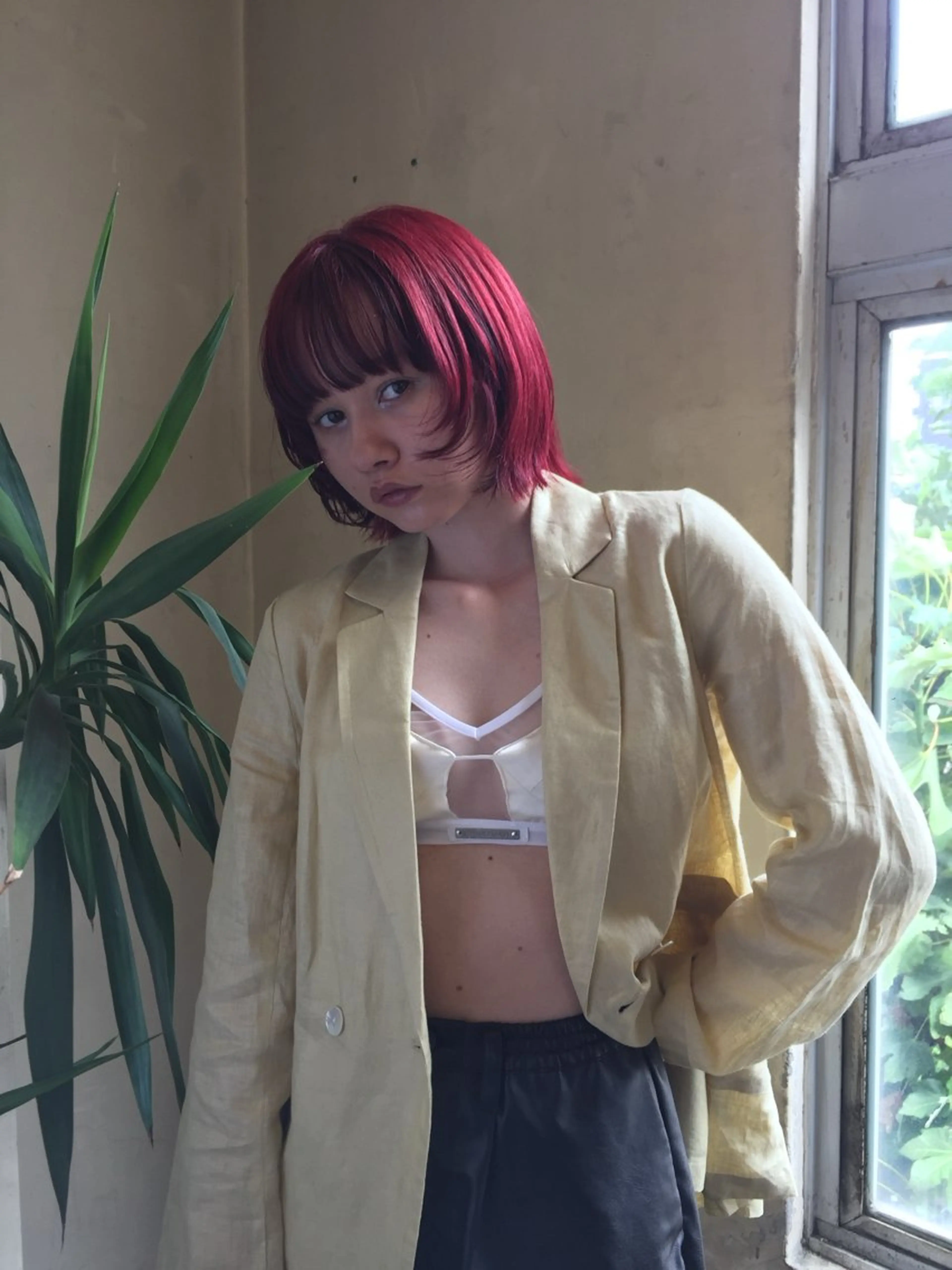 ショート カラー 愛加メンズパーマ・ ボブ・ピンクカラーのヘアスタイル