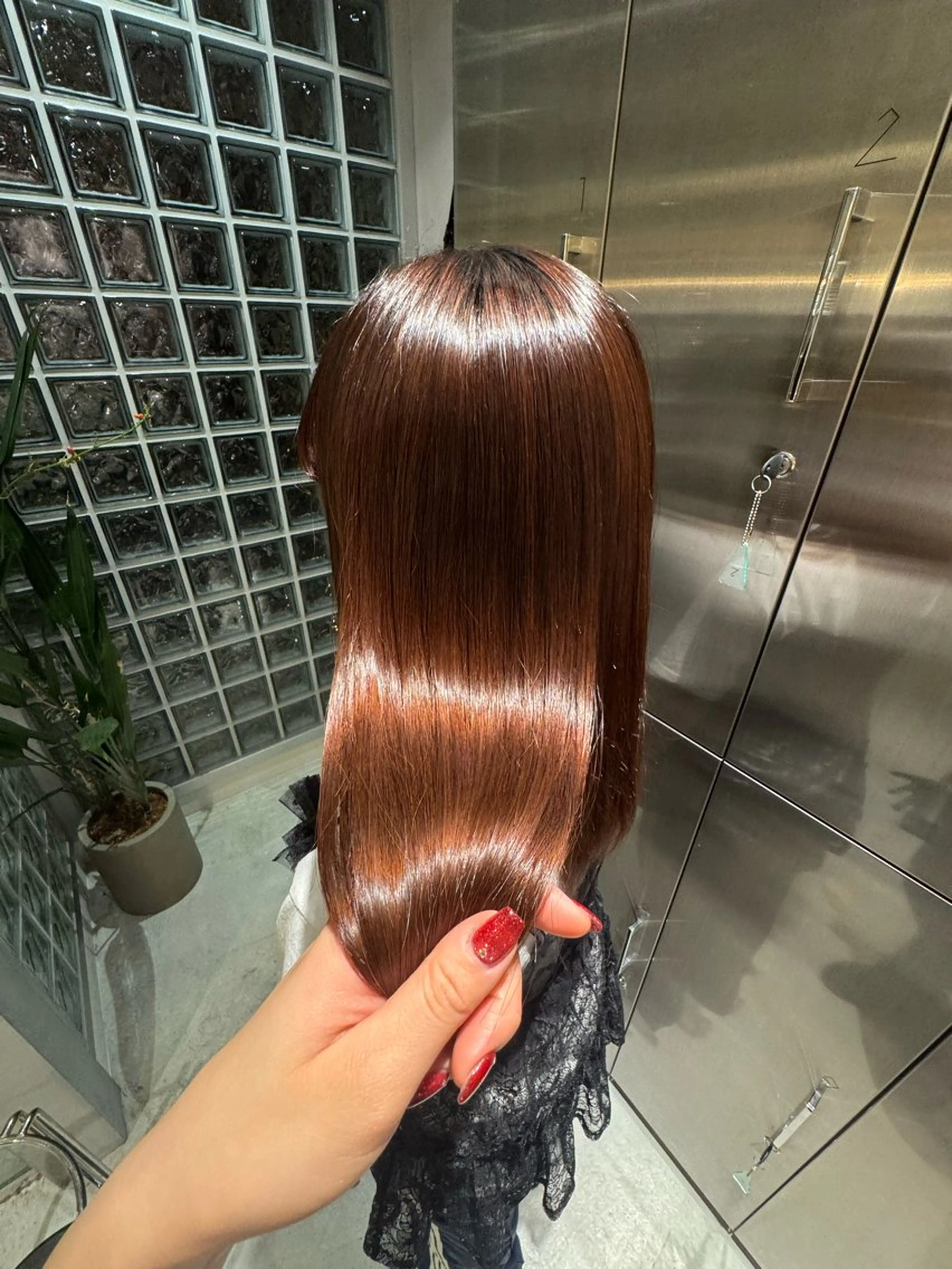 ミディアム 長畑 雨里のヘアスタイル