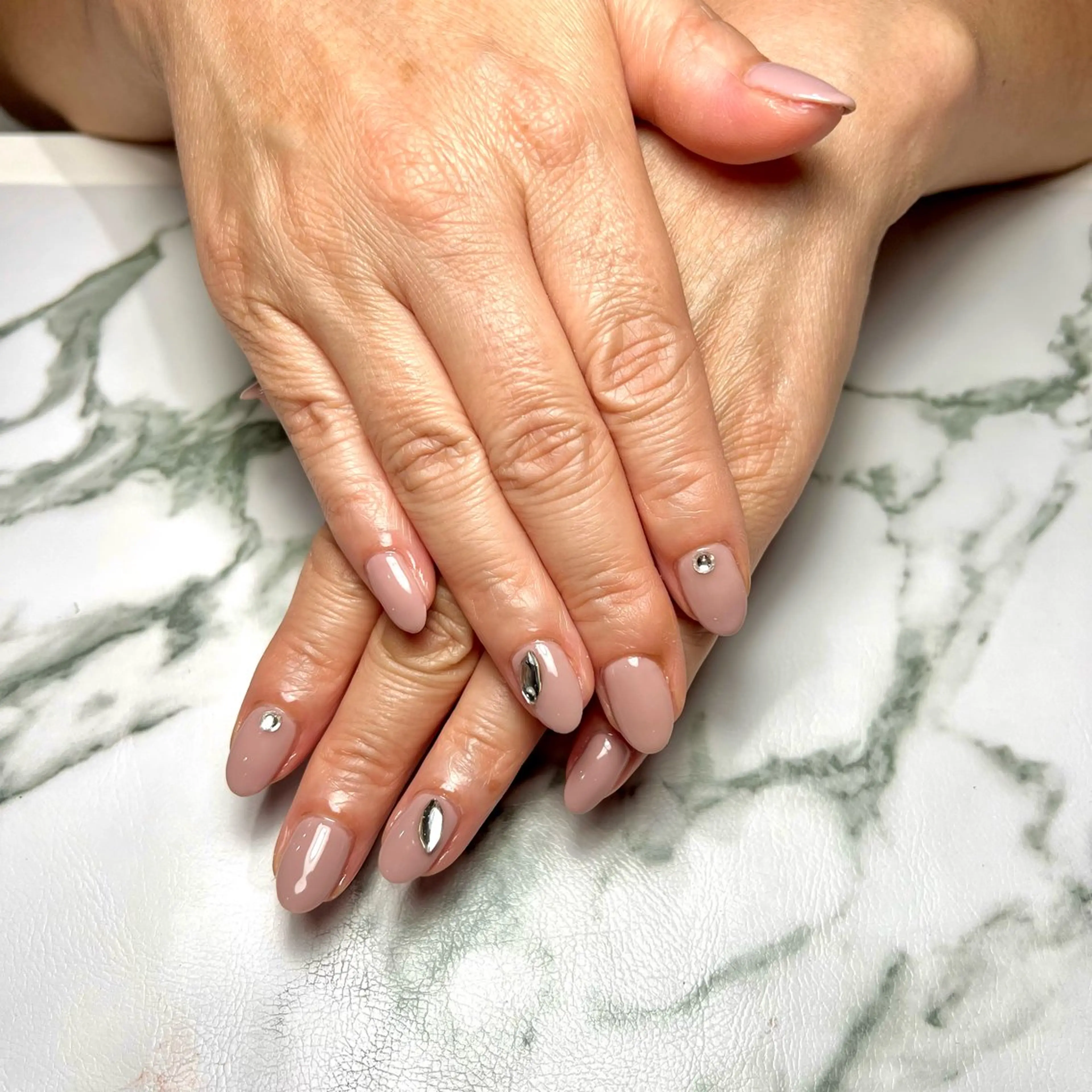 ネイル 中野 優香のネイルデザイン