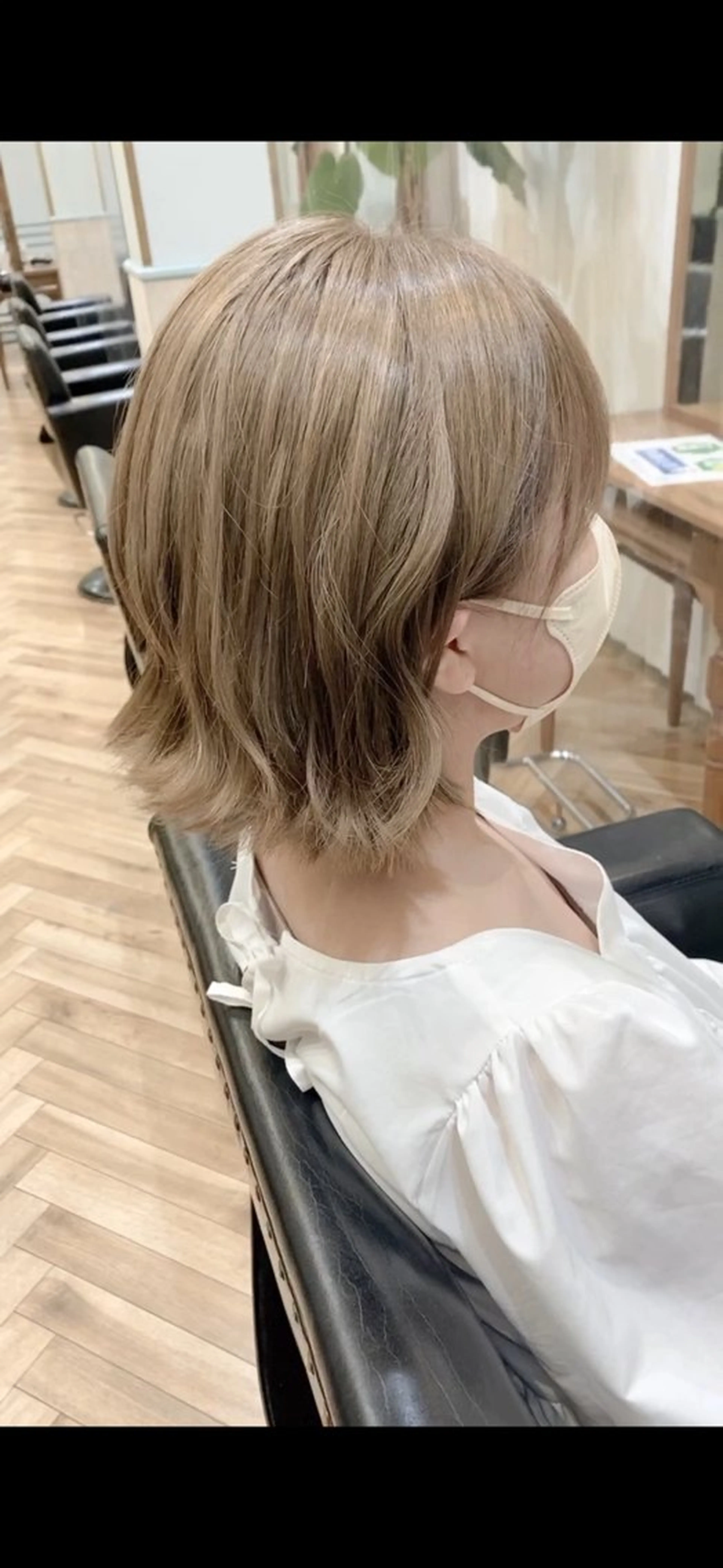 ショート カラー 室塚 志穏のヘアスタイル
