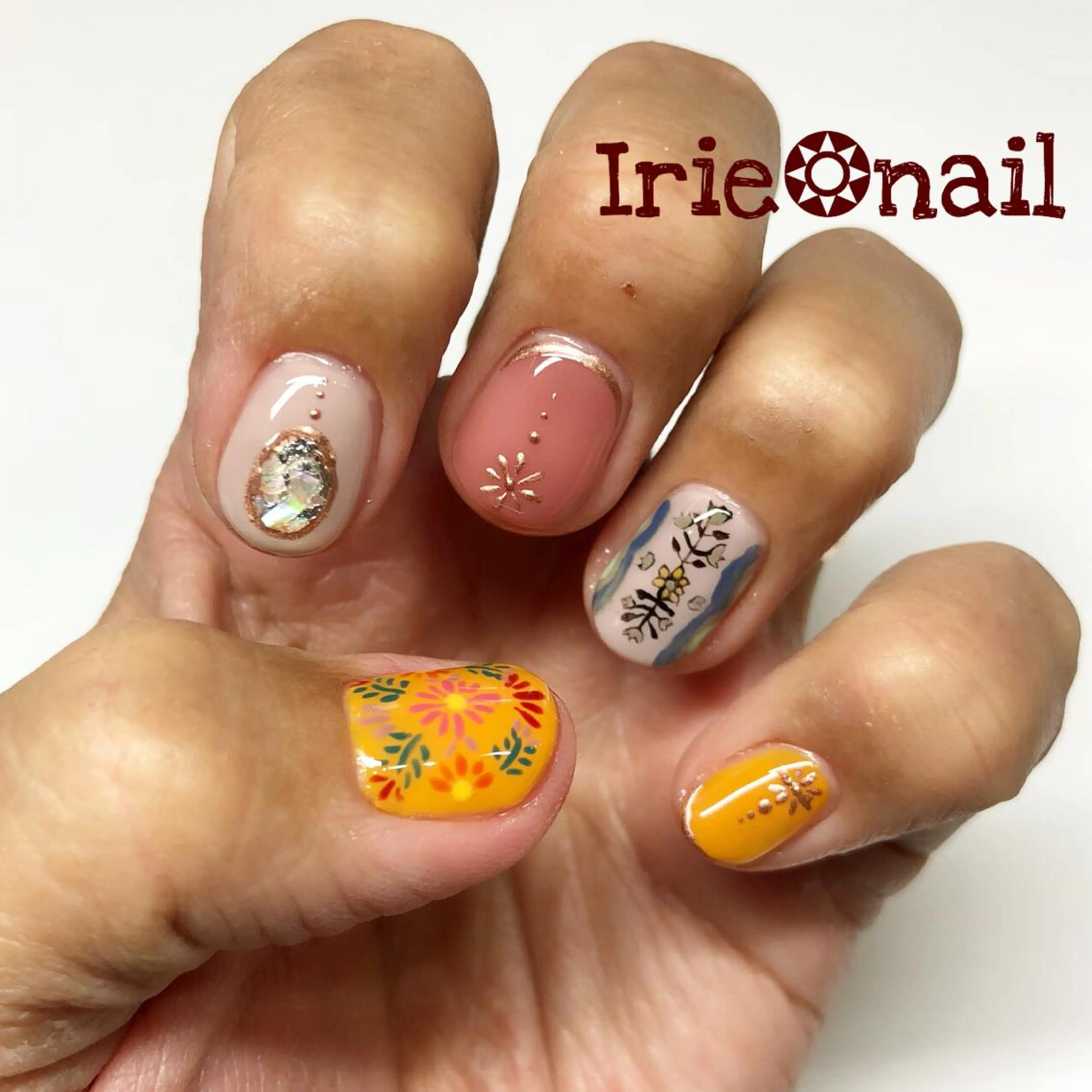 ネイル Hair salon Irie所属・與儀 知佳のネイルデザイン