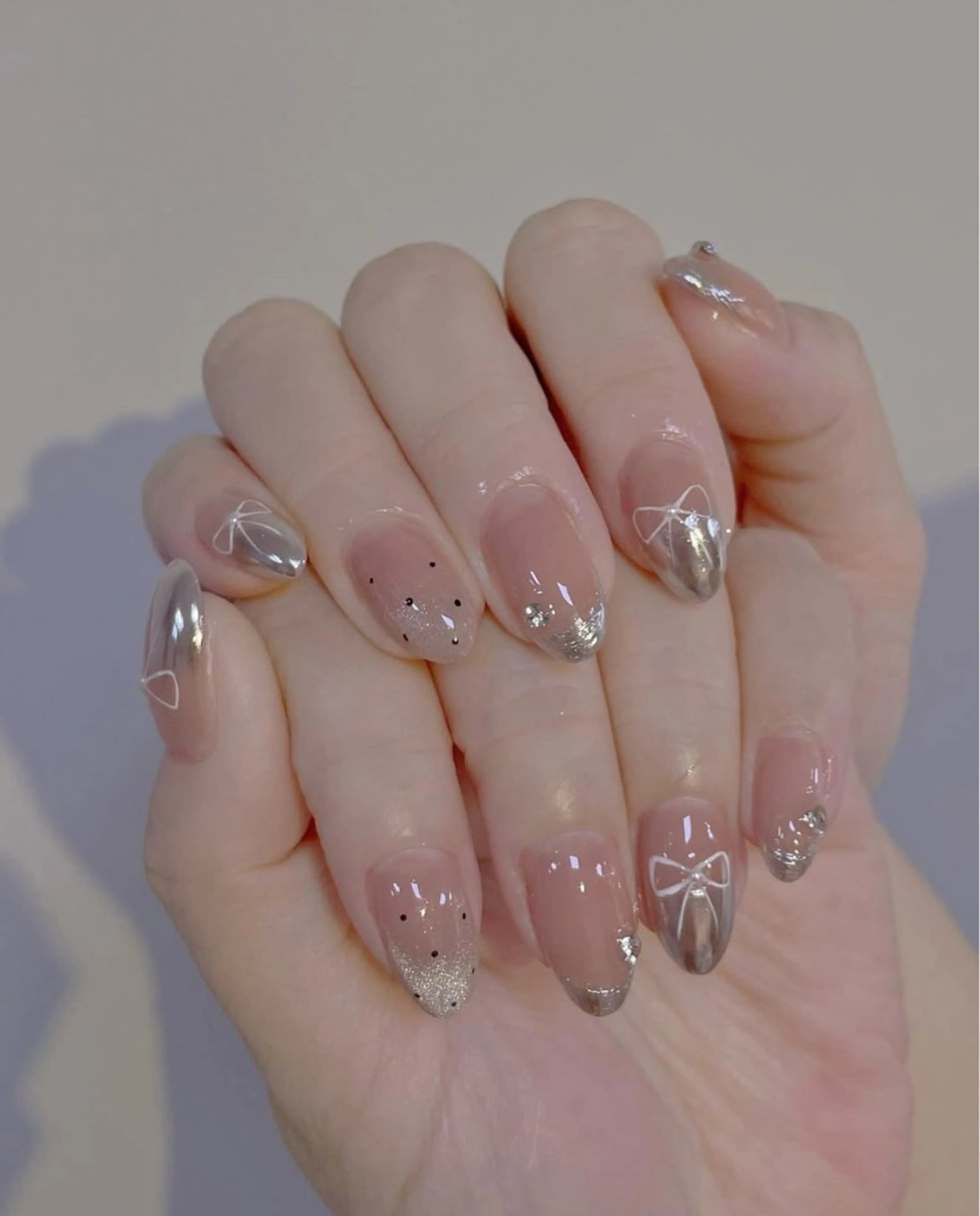 ネイル 西岡 真由美のネイルデザイン