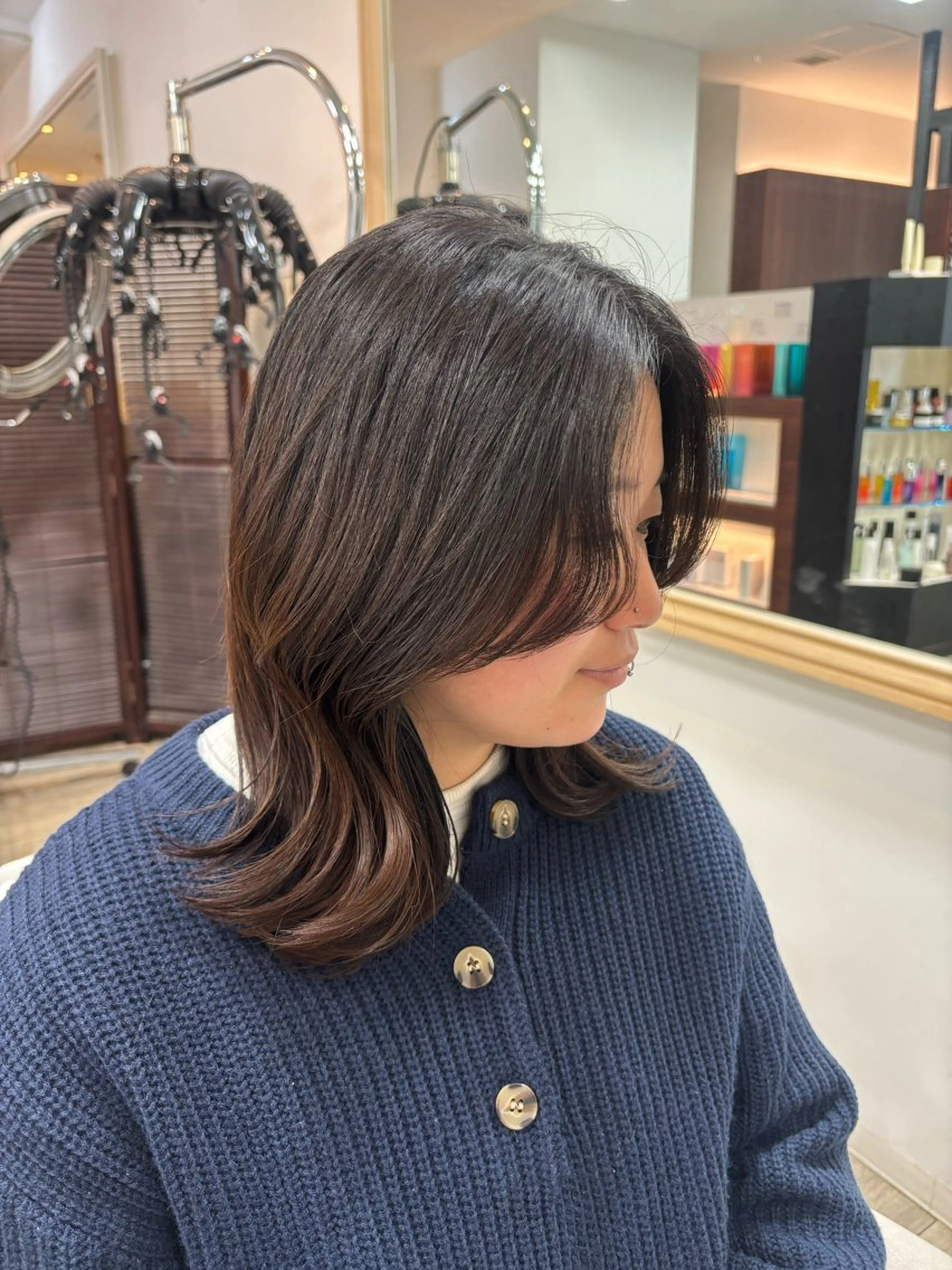ミディアム カット パーマ さとう さくらのヘアスタイル