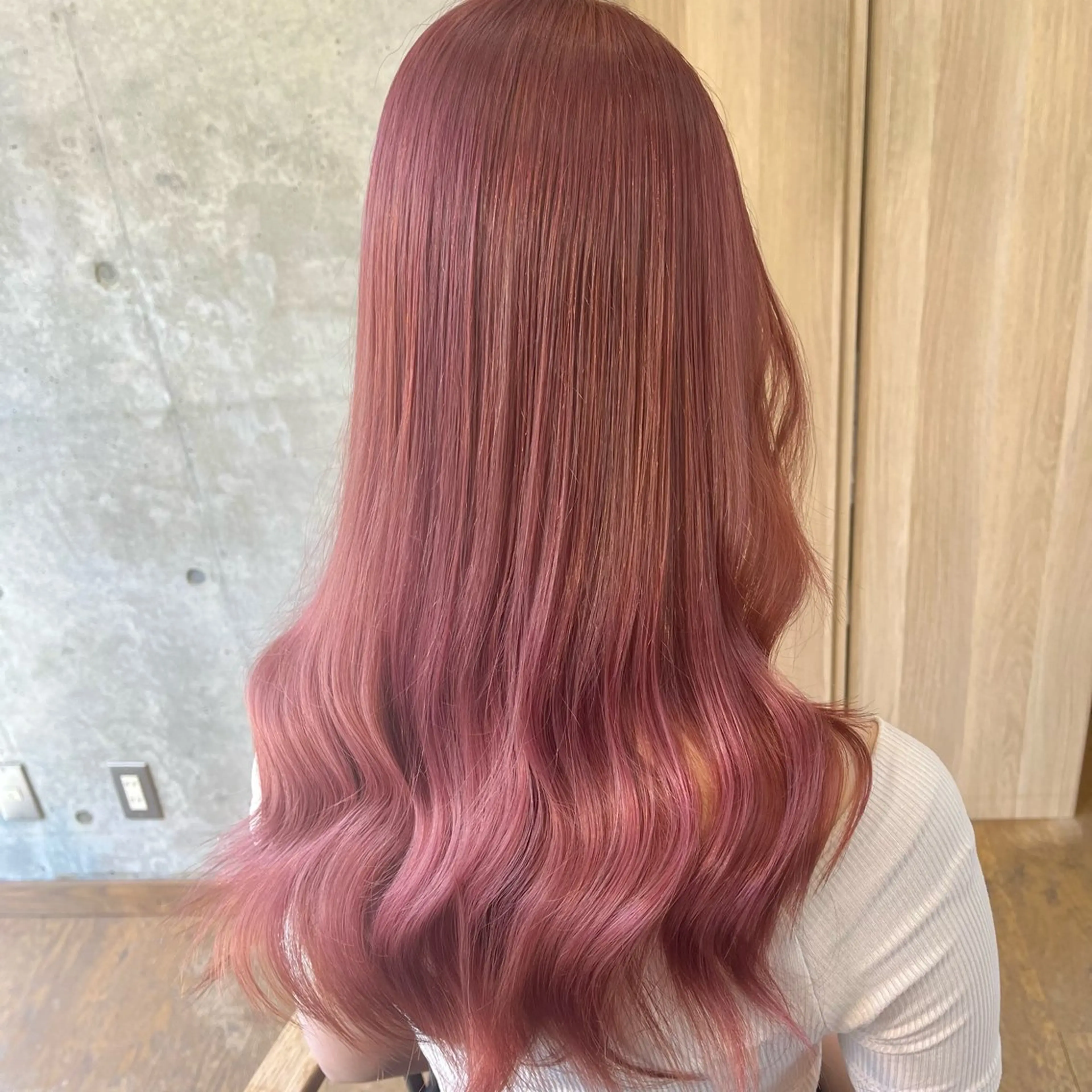 ロング カラー ブリーチ ケアブリーチ ダブルカラー ハイトーンカラー ピンクカラー 藤澤 夏実/インナーカラーのヘアスタイル