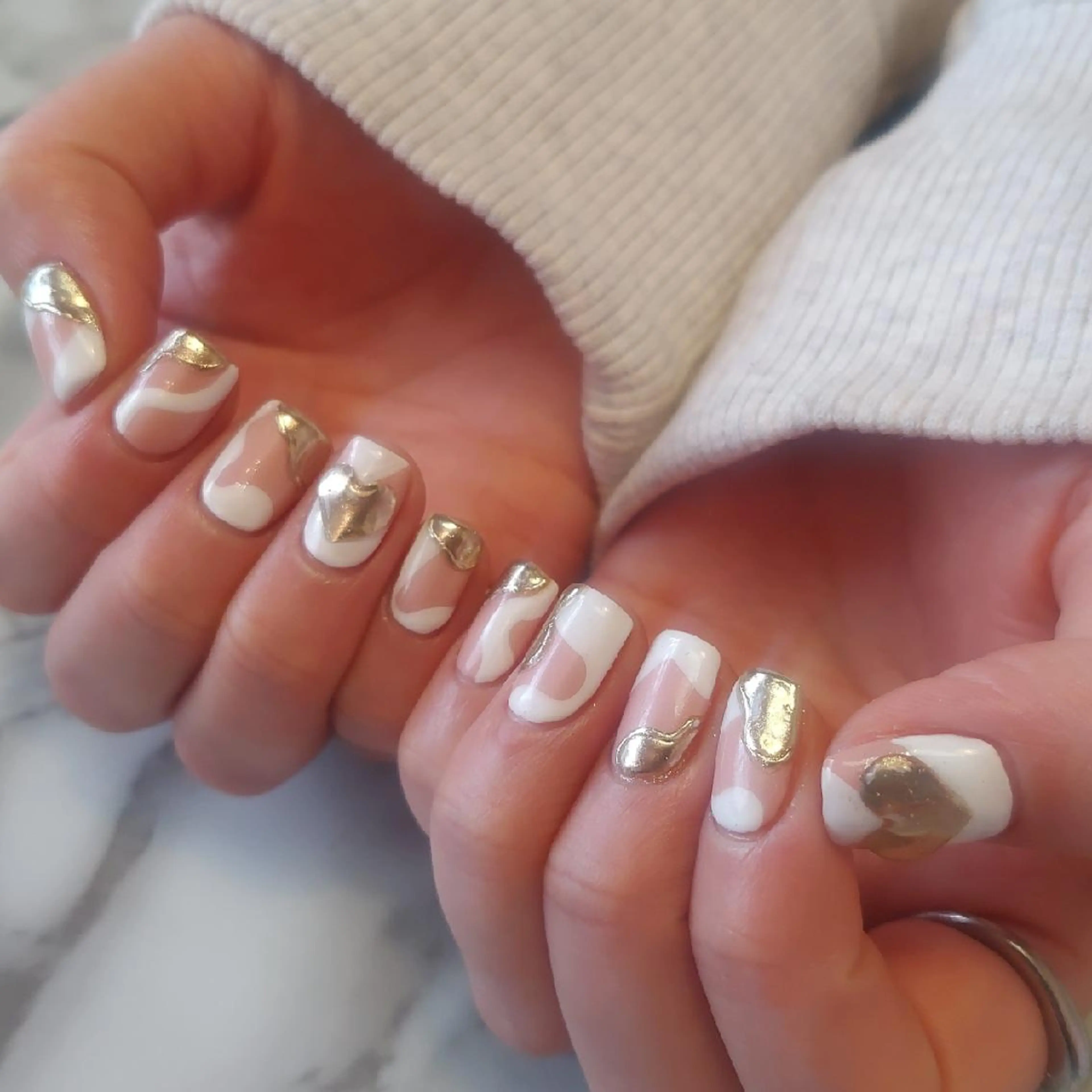 ネイル ジェヌインネイル 河内のネイルデザイン