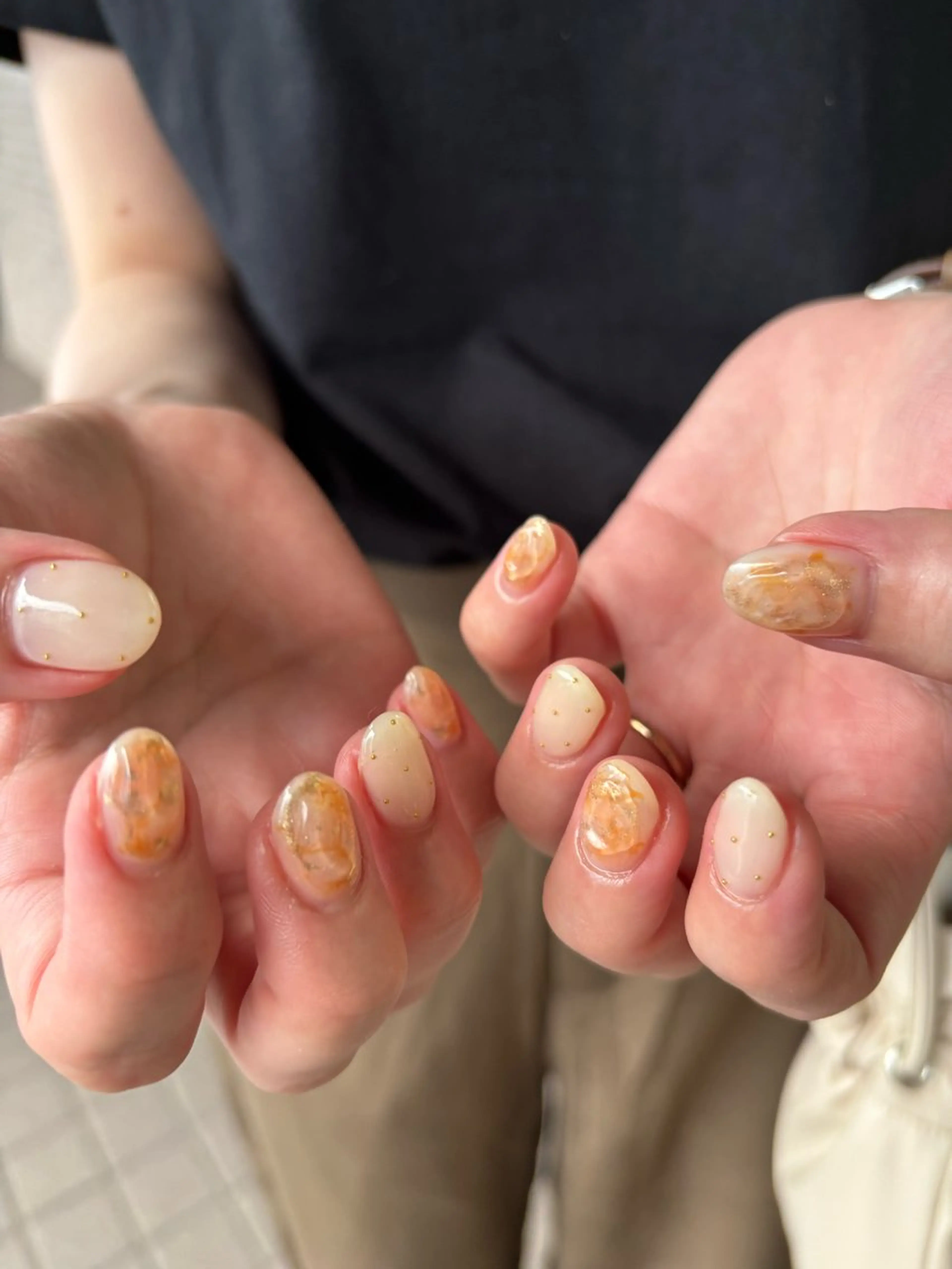ネイル ニュアンスネイル オレンジ ハンドネイル N° nail_ fuyukaのネイルデザイン