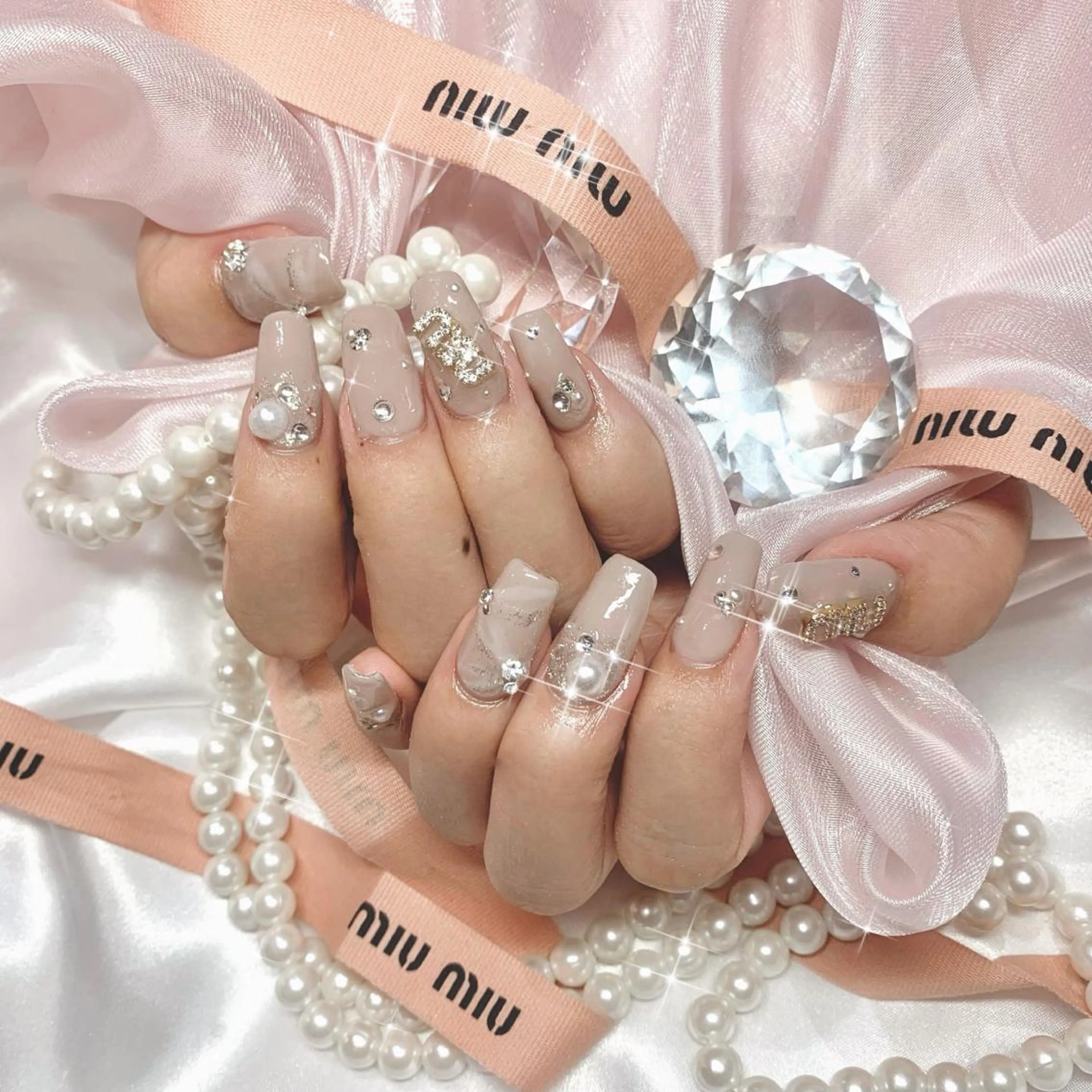 ネイル élu by Noriko 前原のネイルデザイン